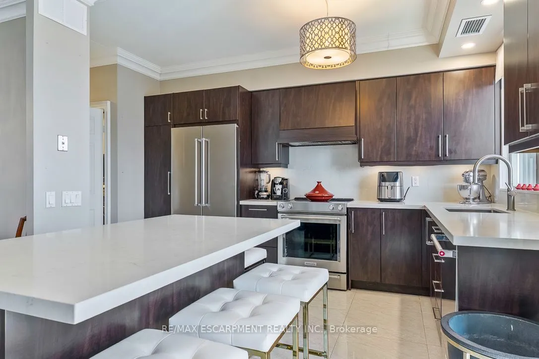 35 Kingsbridge Garden Circle #2706