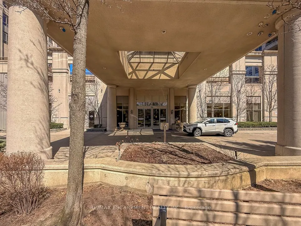 35 Kingsbridge Garden Circle #2706