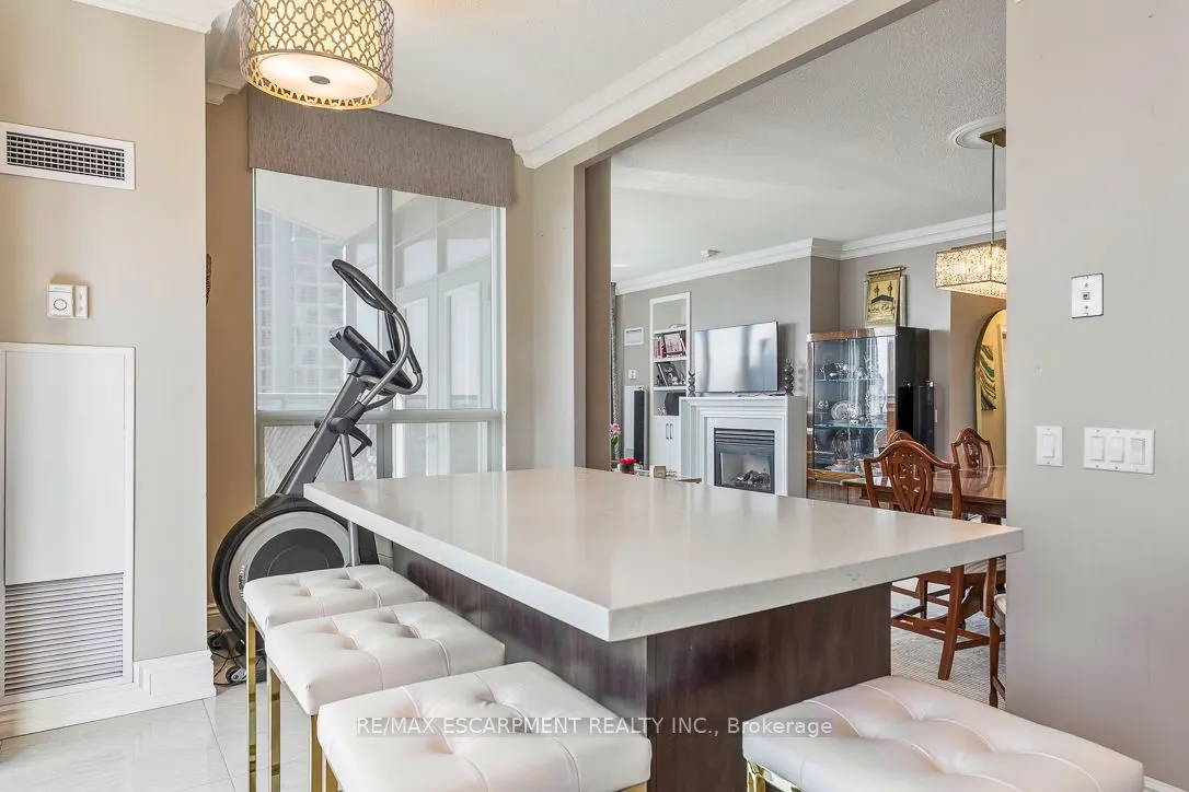 35 Kingsbridge Garden Circle #2706