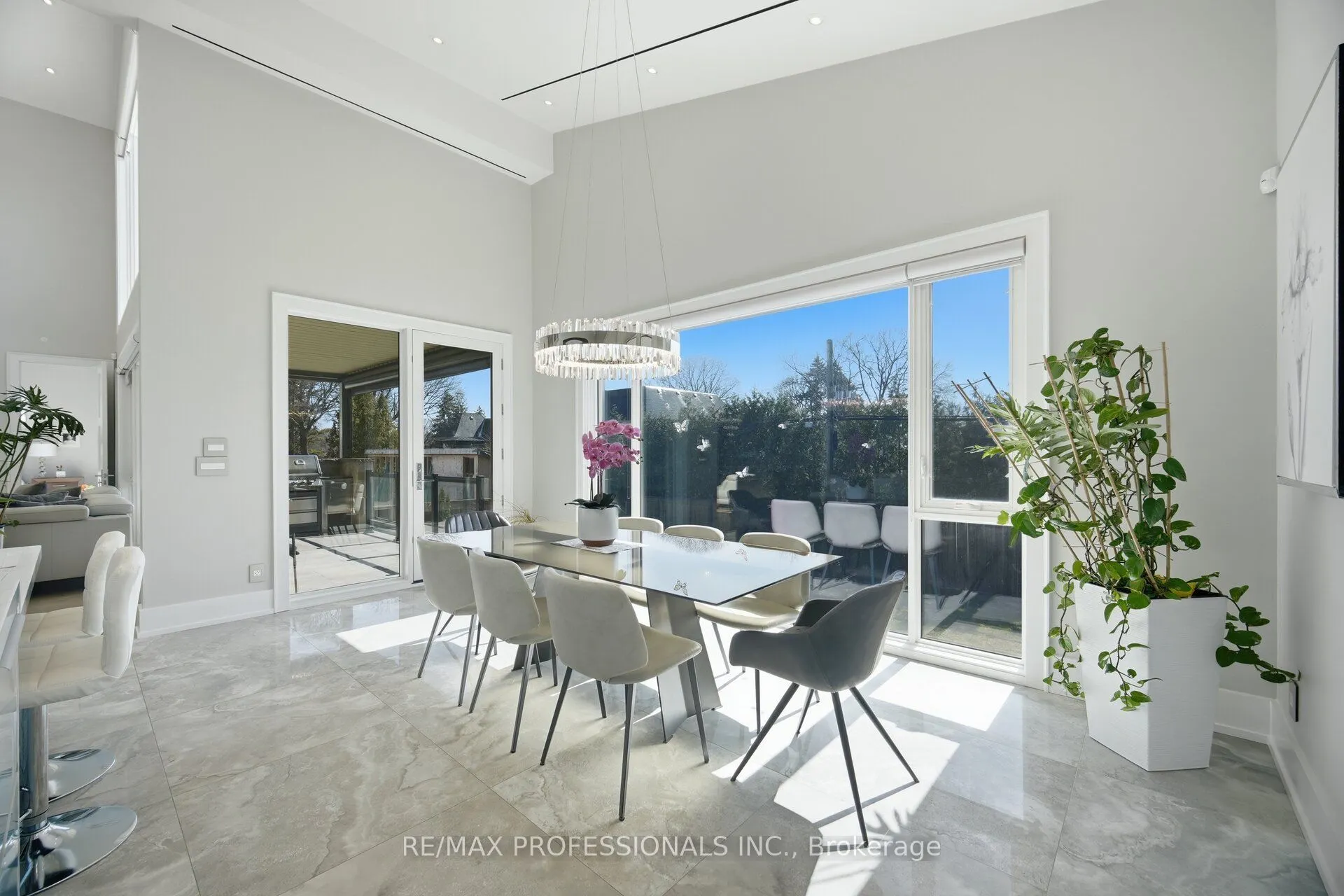 466 The Kingsway