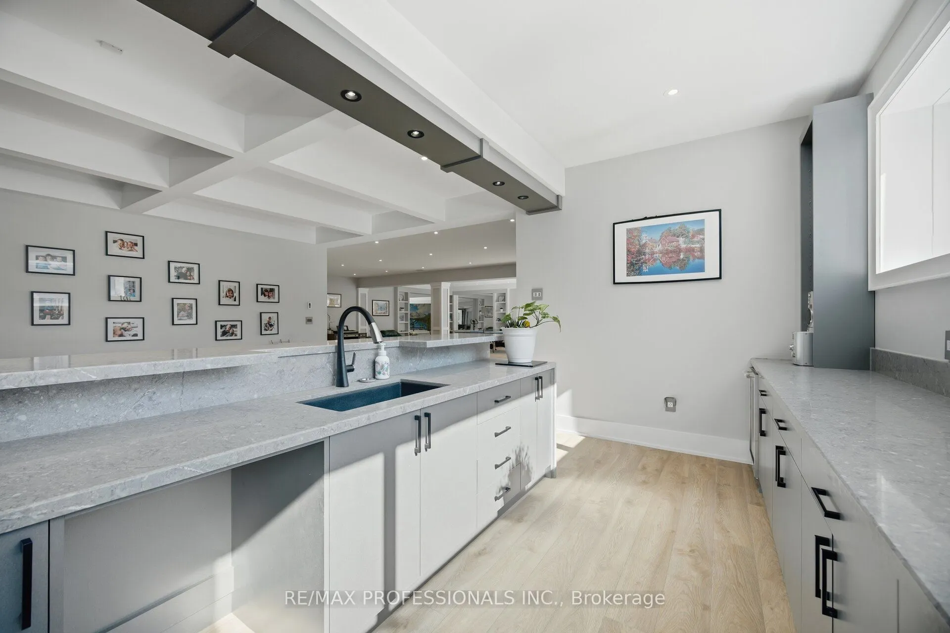 466 The Kingsway