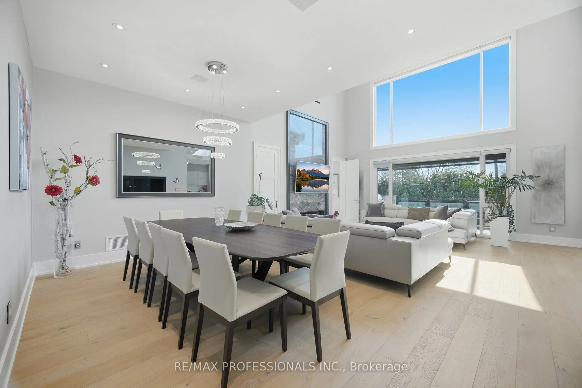 466 The Kingsway