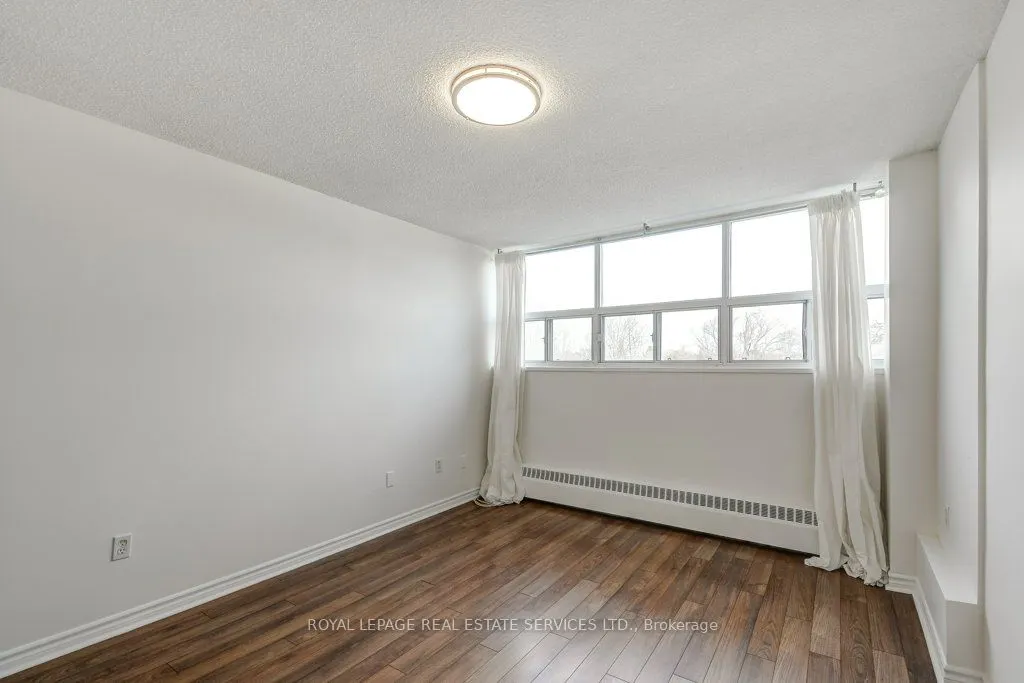 212 Kerr Street #404