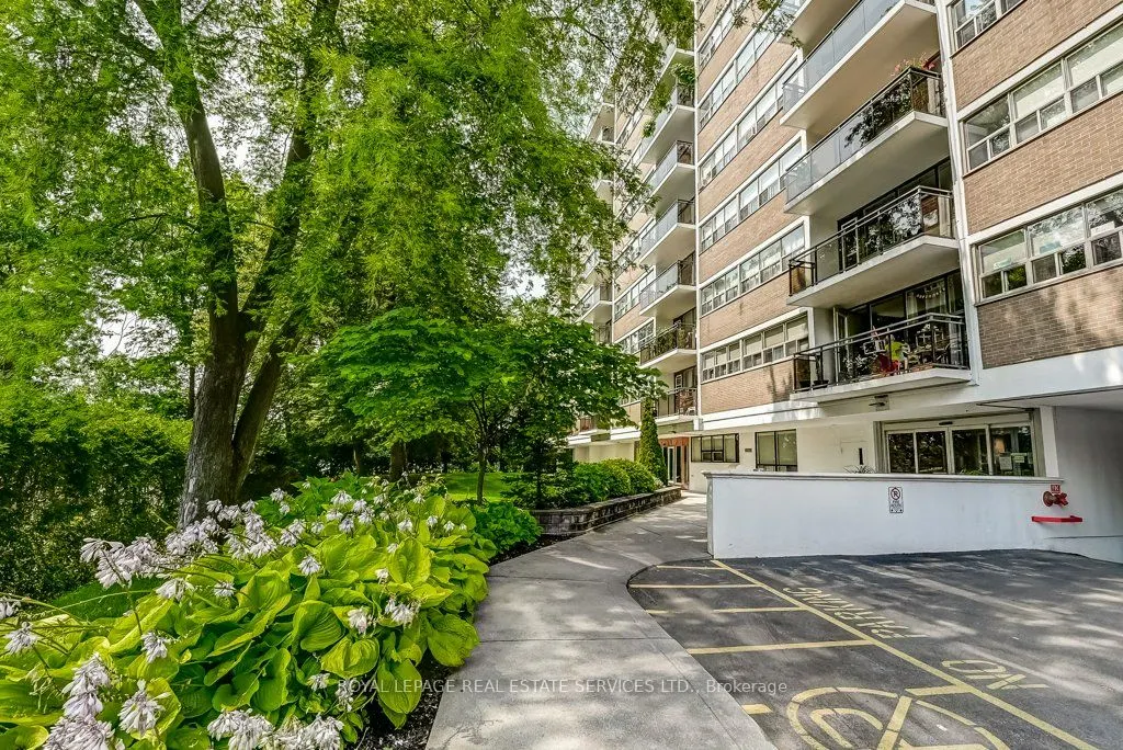 212 Kerr Street #404
