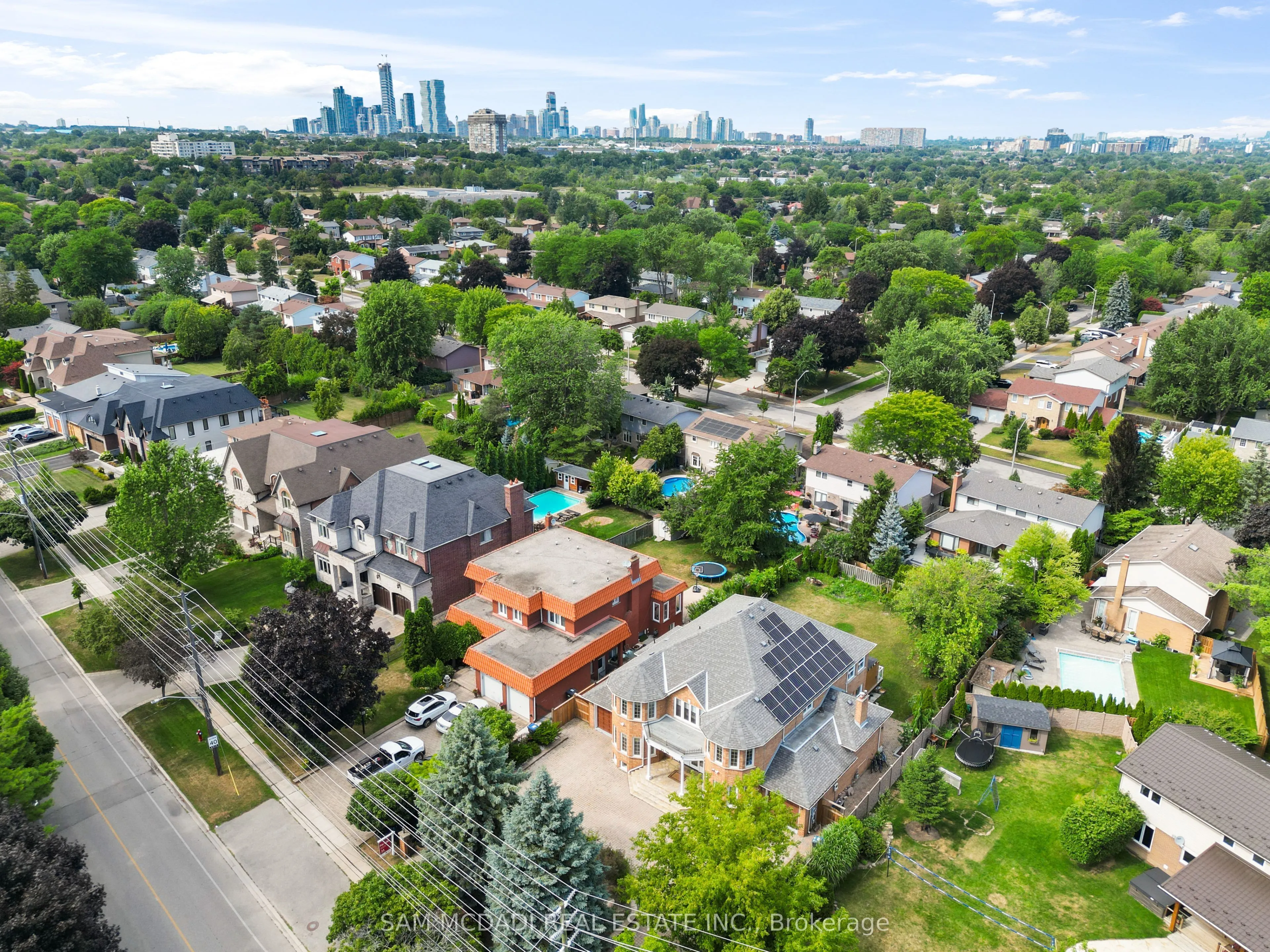 2339 Glengarry Road