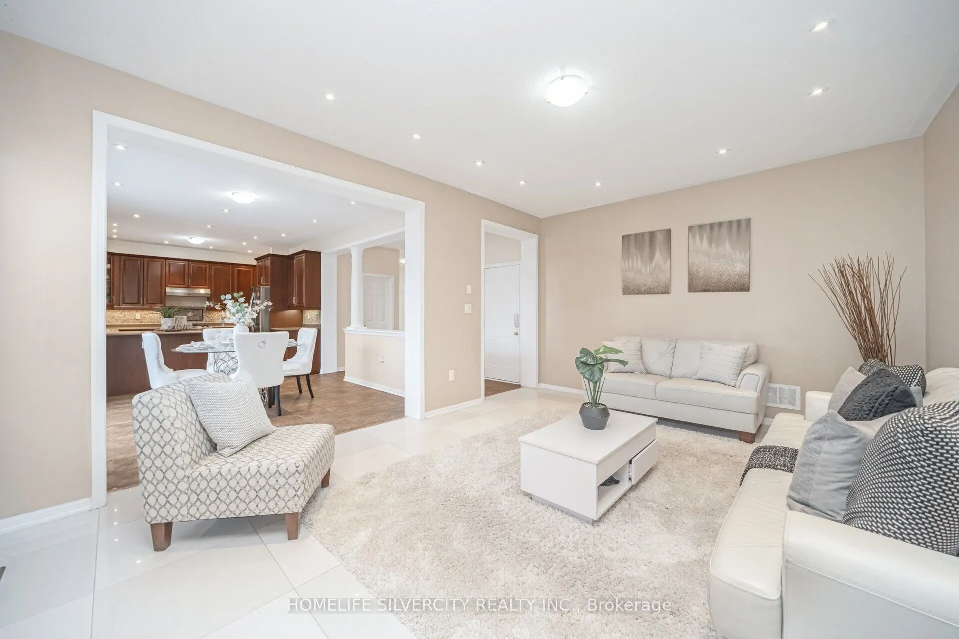 14 Alboreto Way