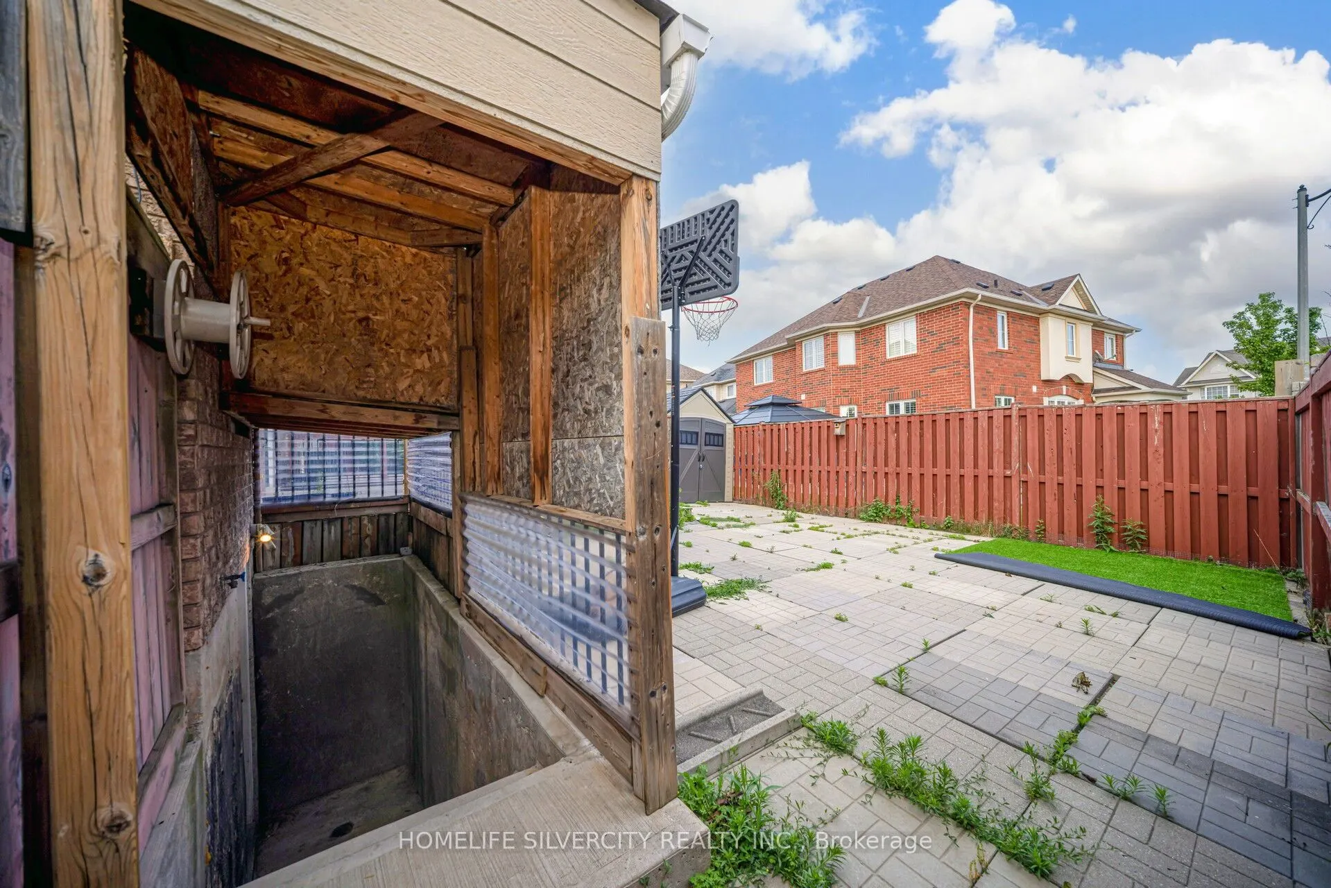 14 Alboreto Way