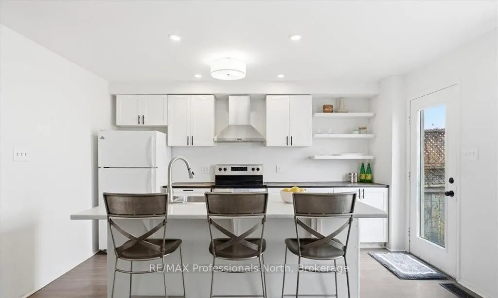 98 Roxton Road
