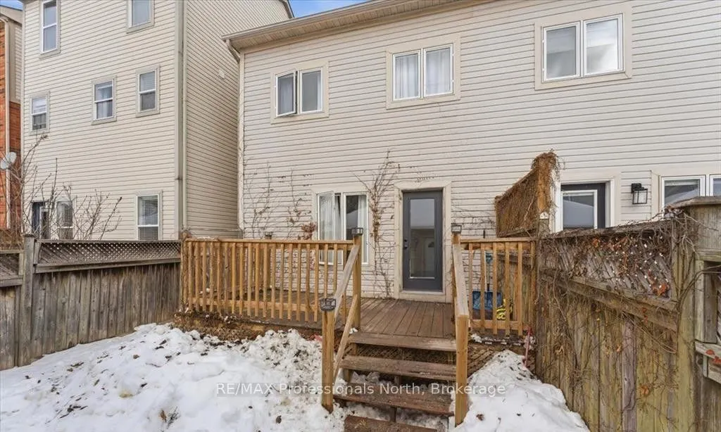98 Roxton Road
