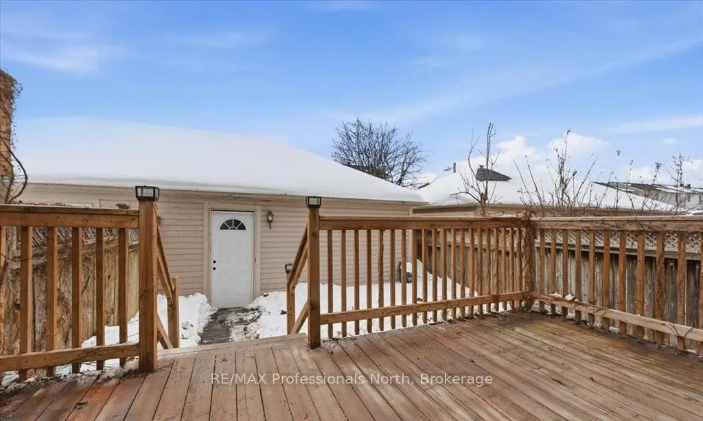 98 Roxton Road