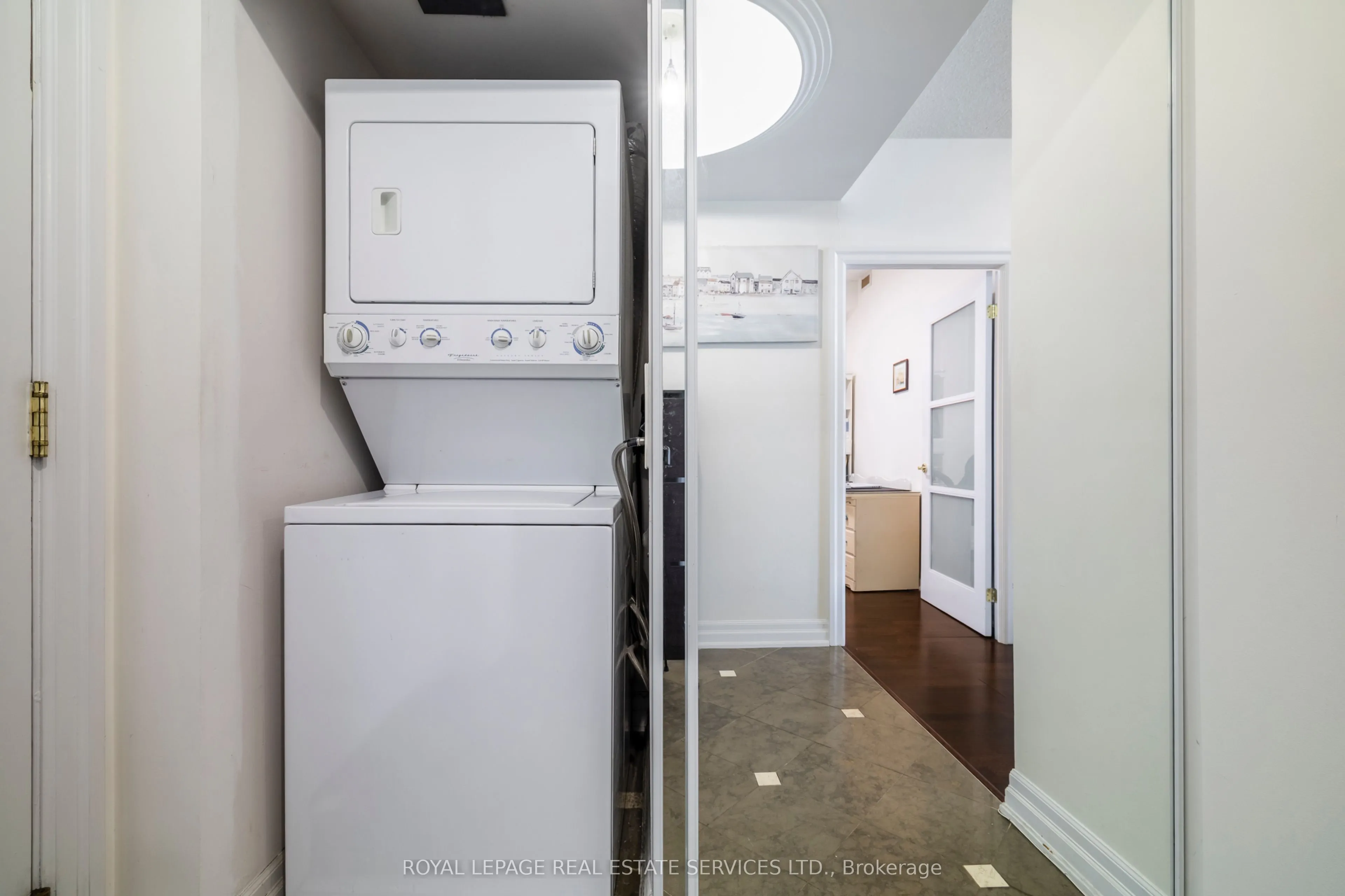 2087 Lake Shore Boulevard W #1504