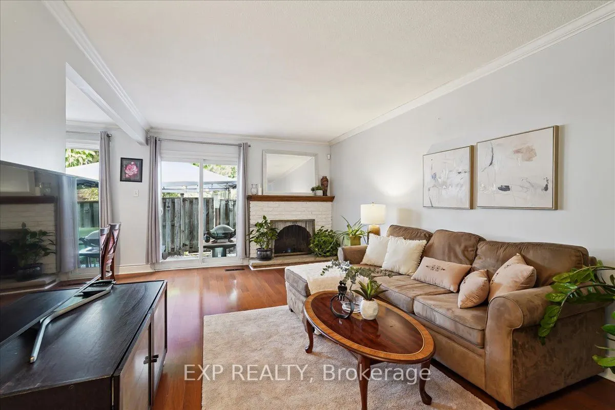 65 Greenwich Circle #124