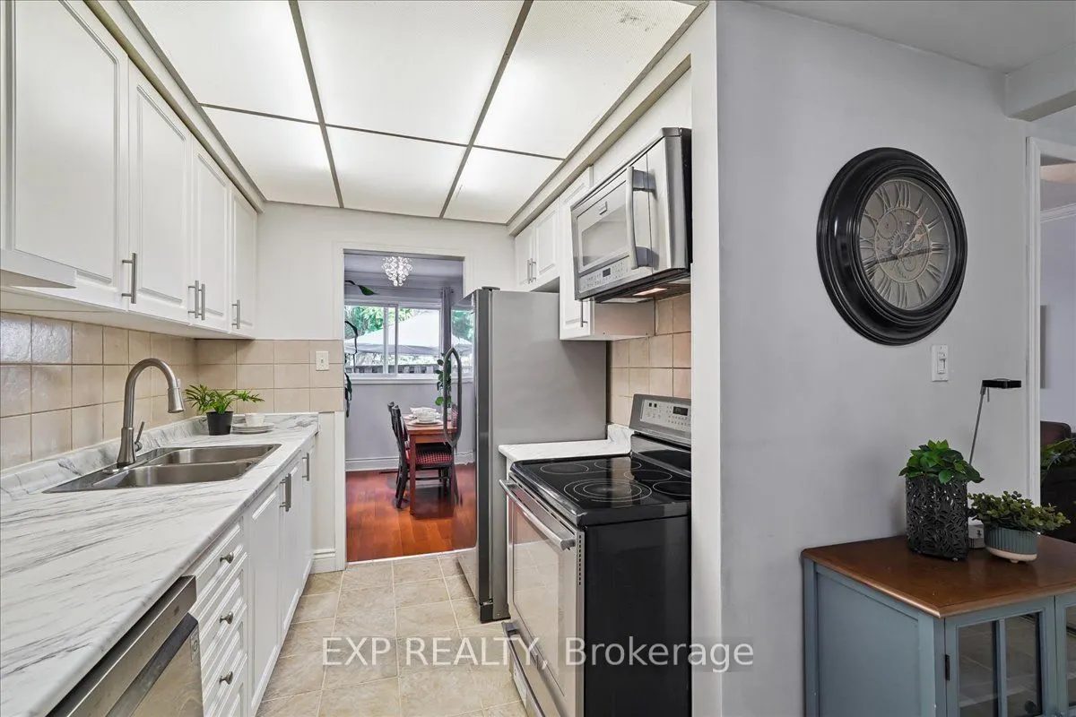 65 Greenwich Circle #124