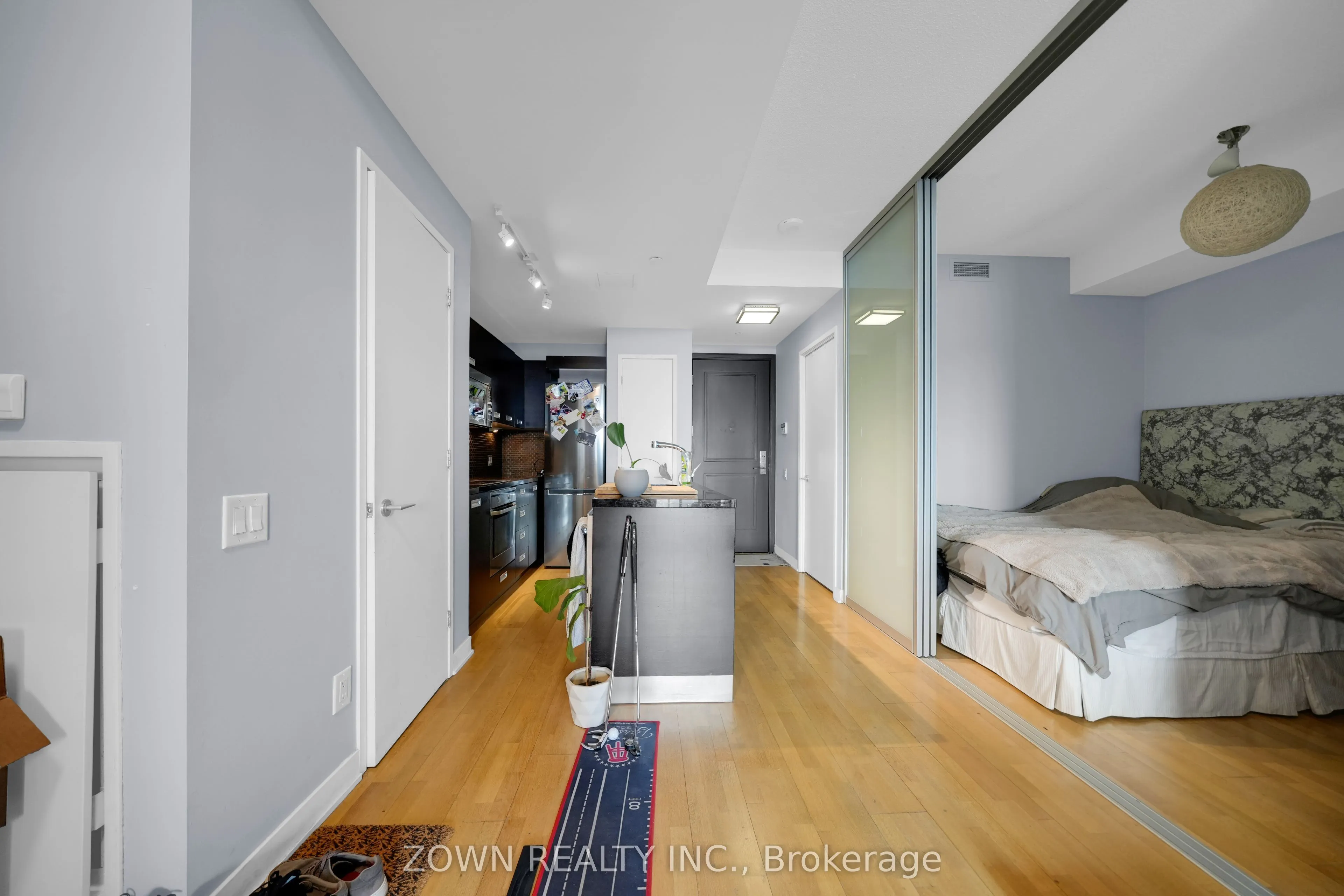 88 Park Lawn Road #1002