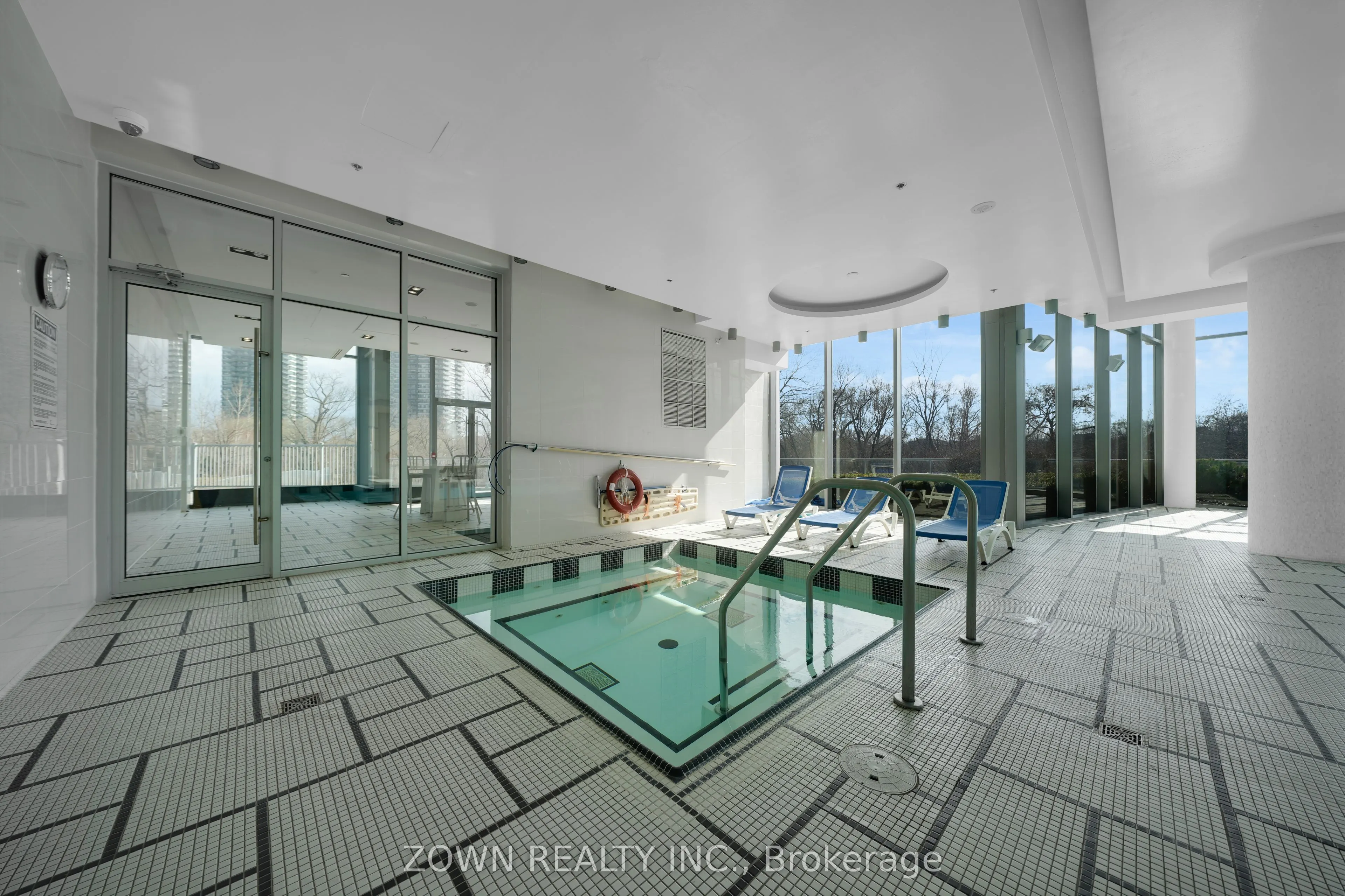 88 Park Lawn Road #1002