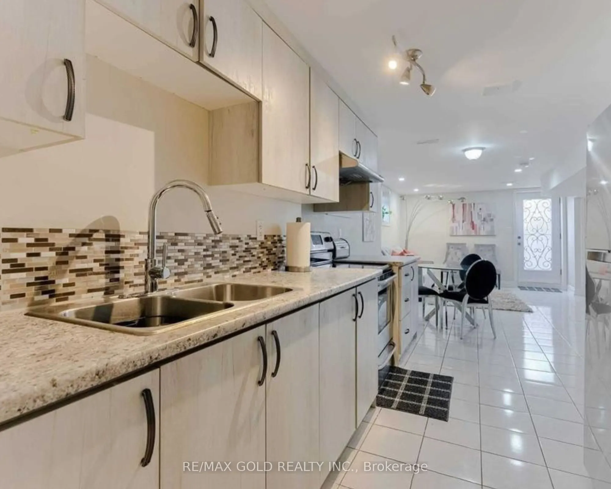 1090 Trudeau Drive