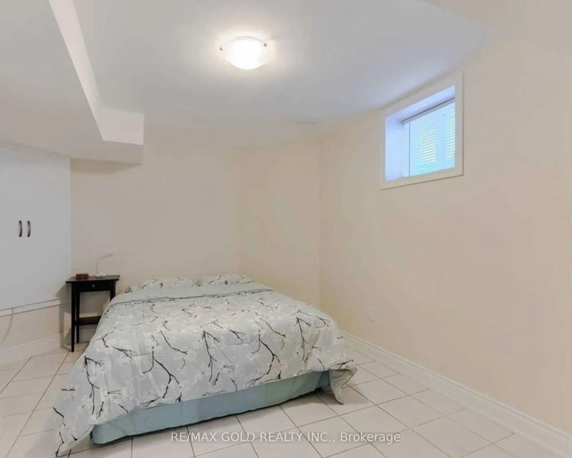1090 Trudeau Drive