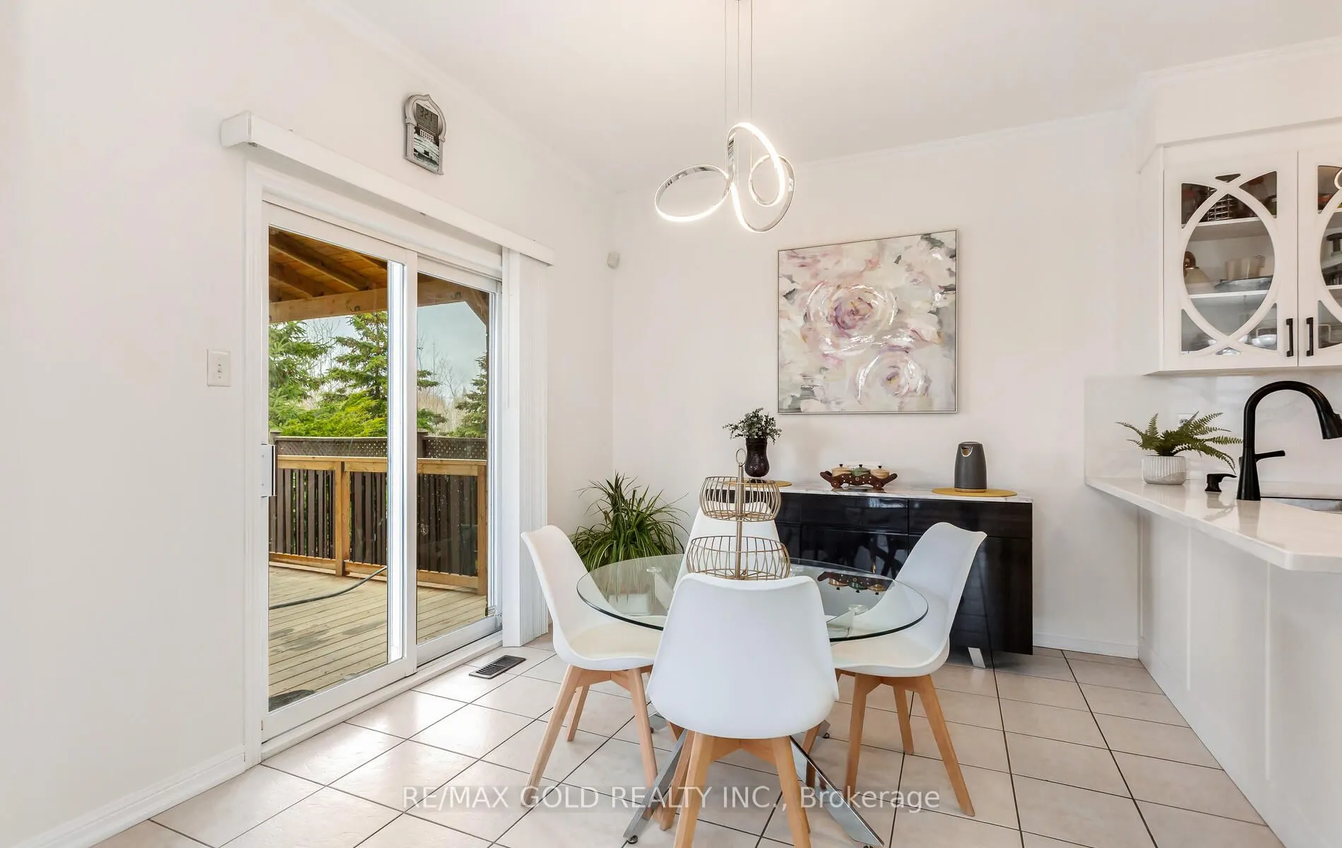 1090 Trudeau Drive