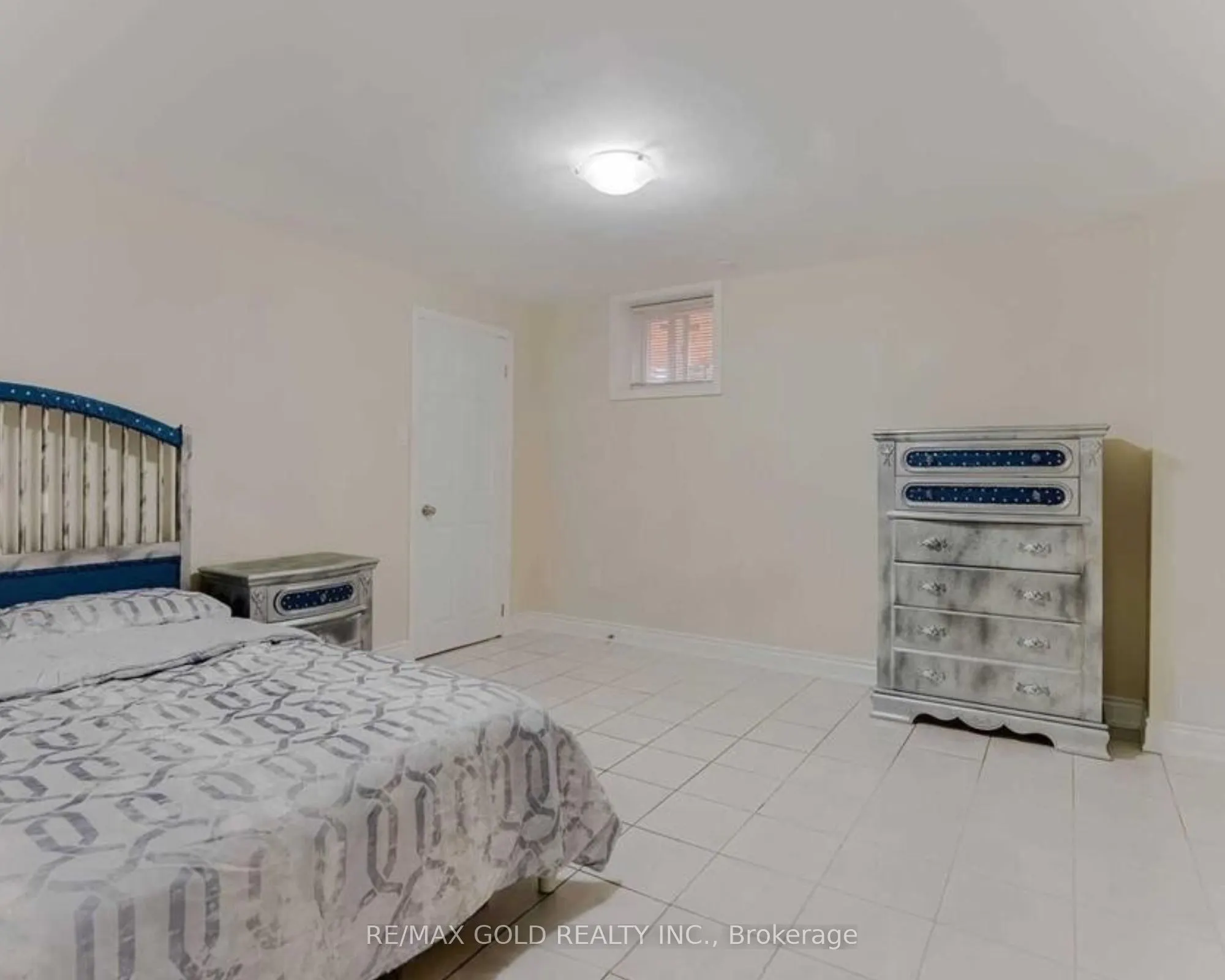 1090 Trudeau Drive