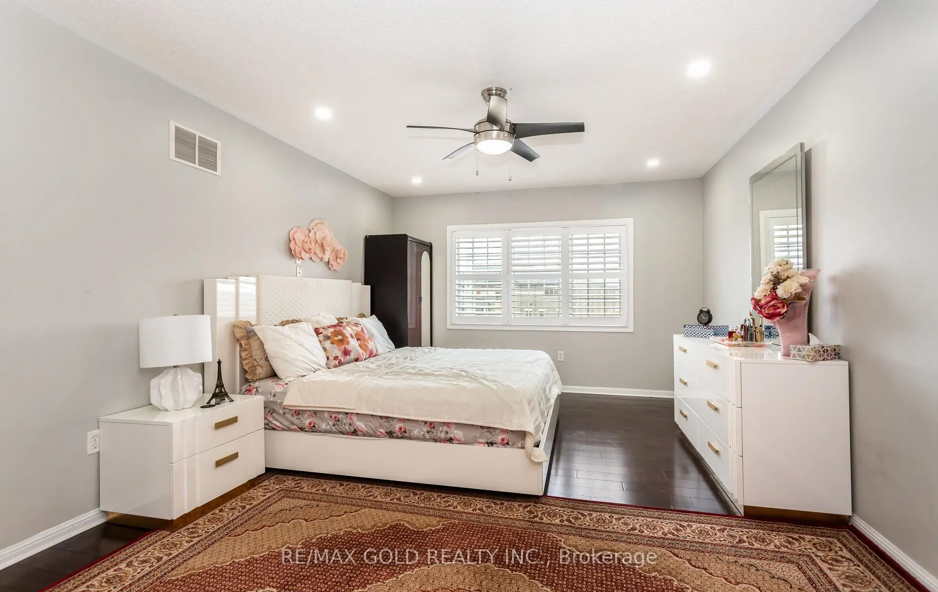1090 Trudeau Drive