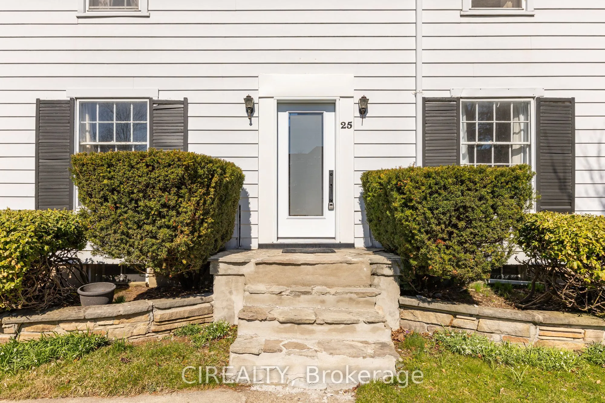 25 Howard Avenue