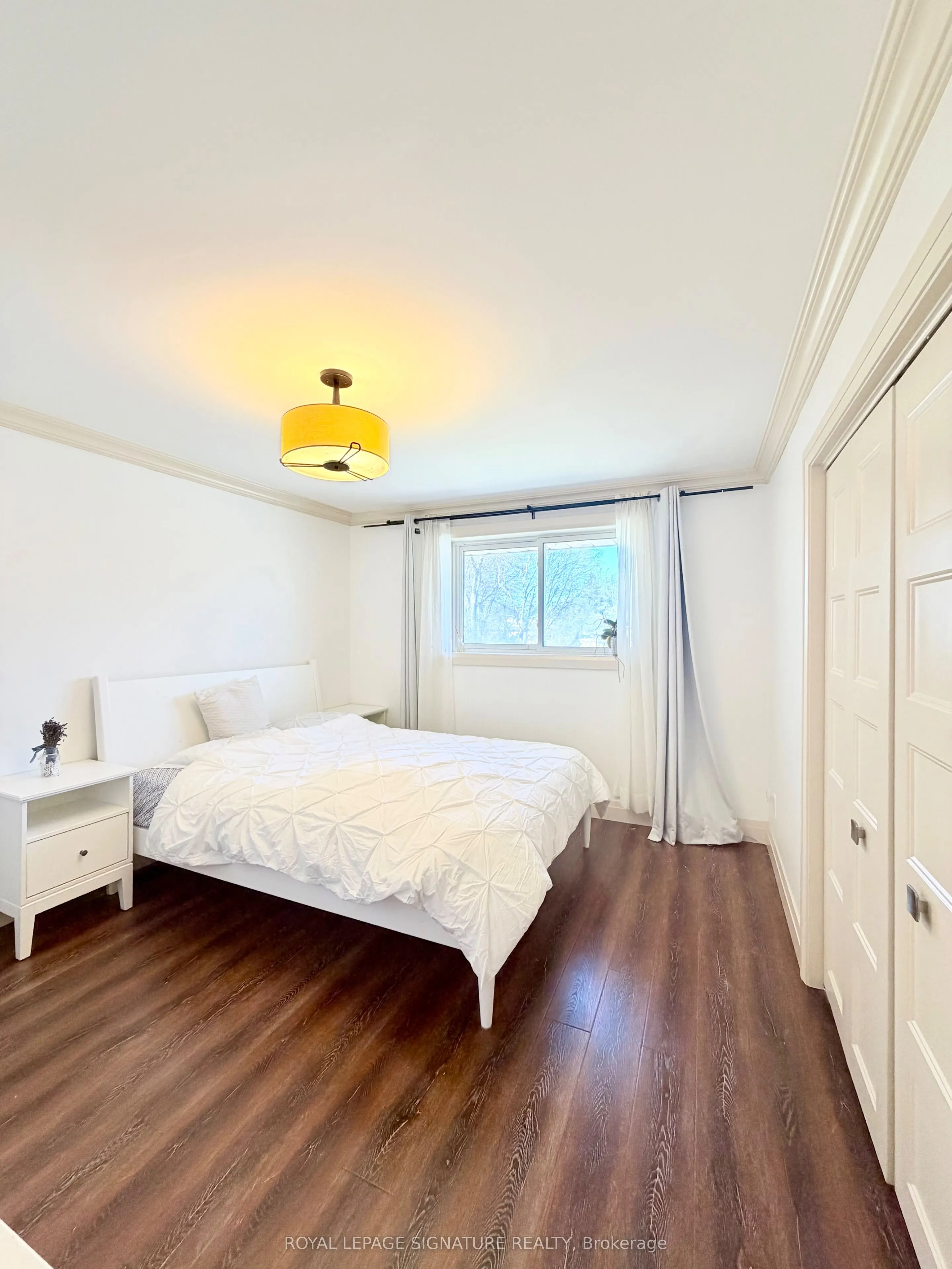 2263 Harcourt Crescent