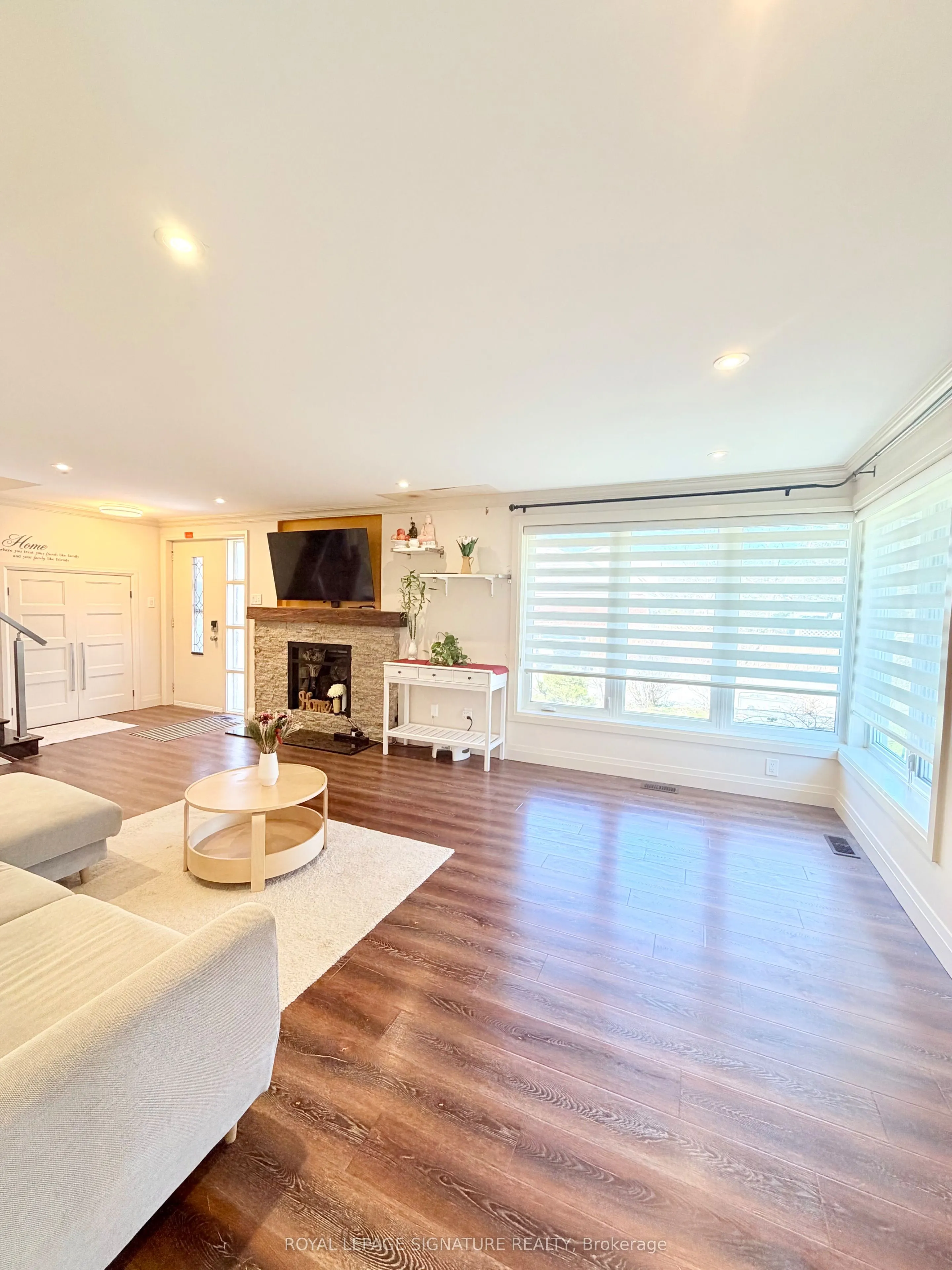 2263 Harcourt Crescent
