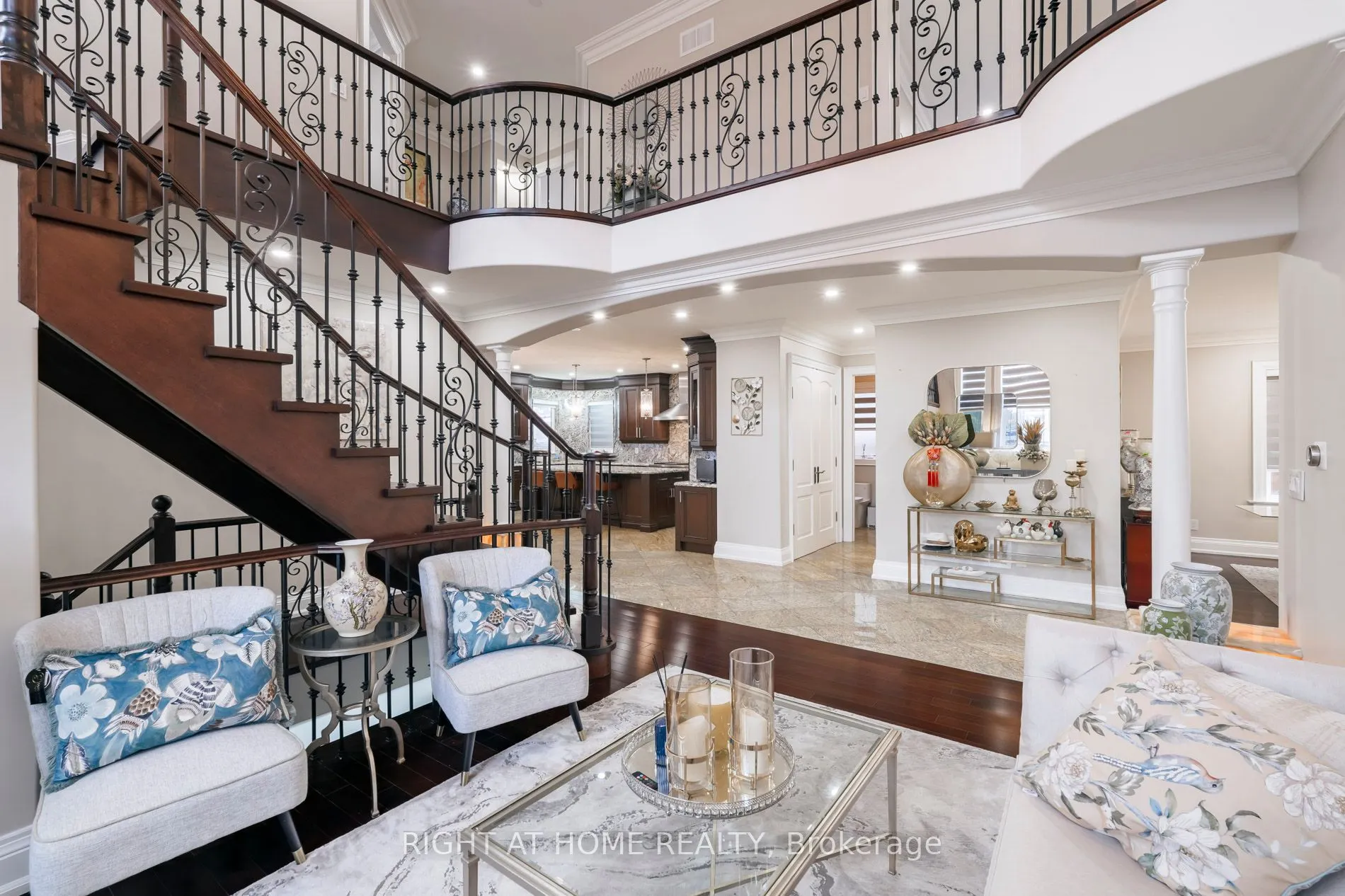 99 Fairview Road W