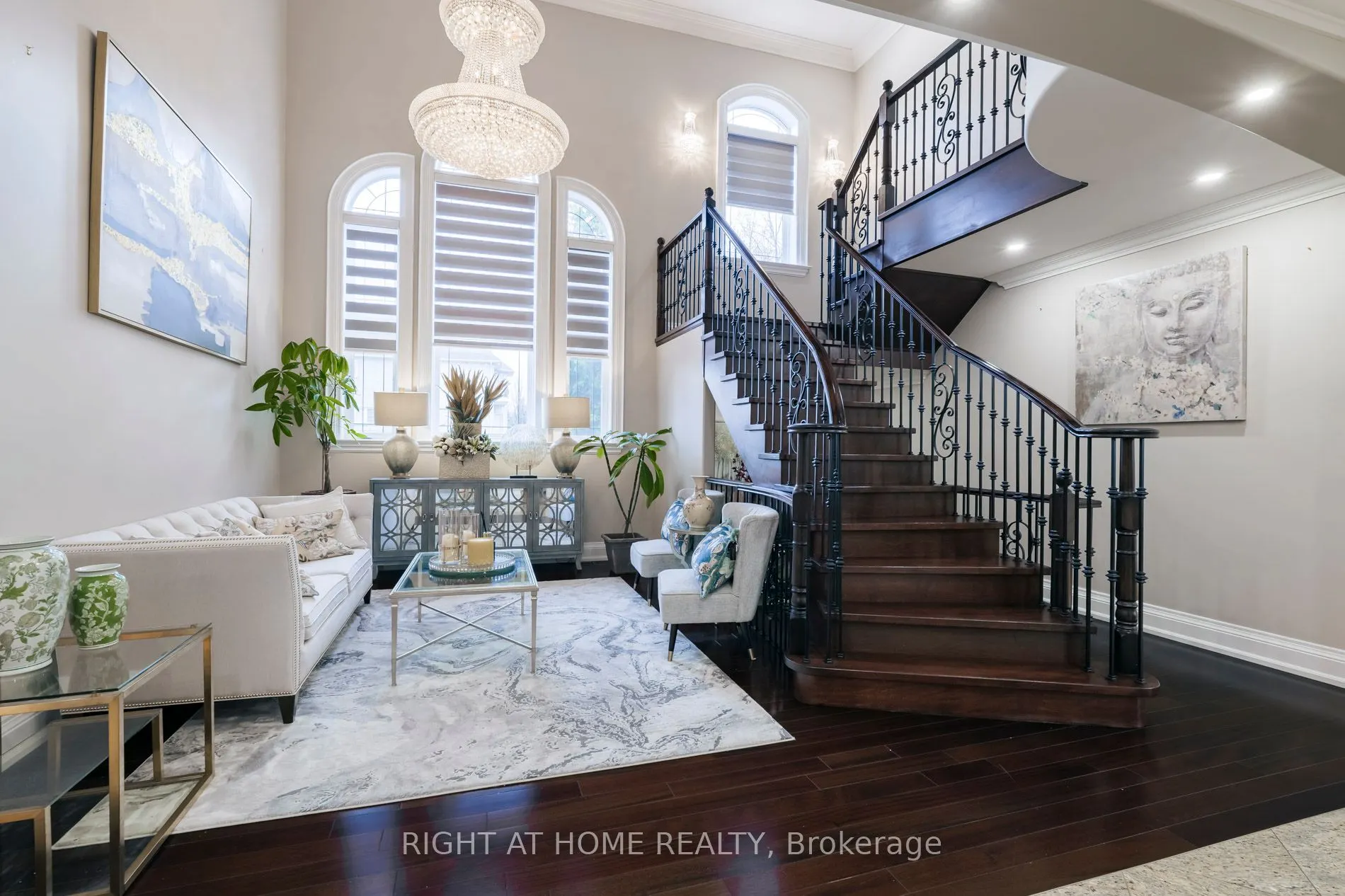 99 Fairview Road W