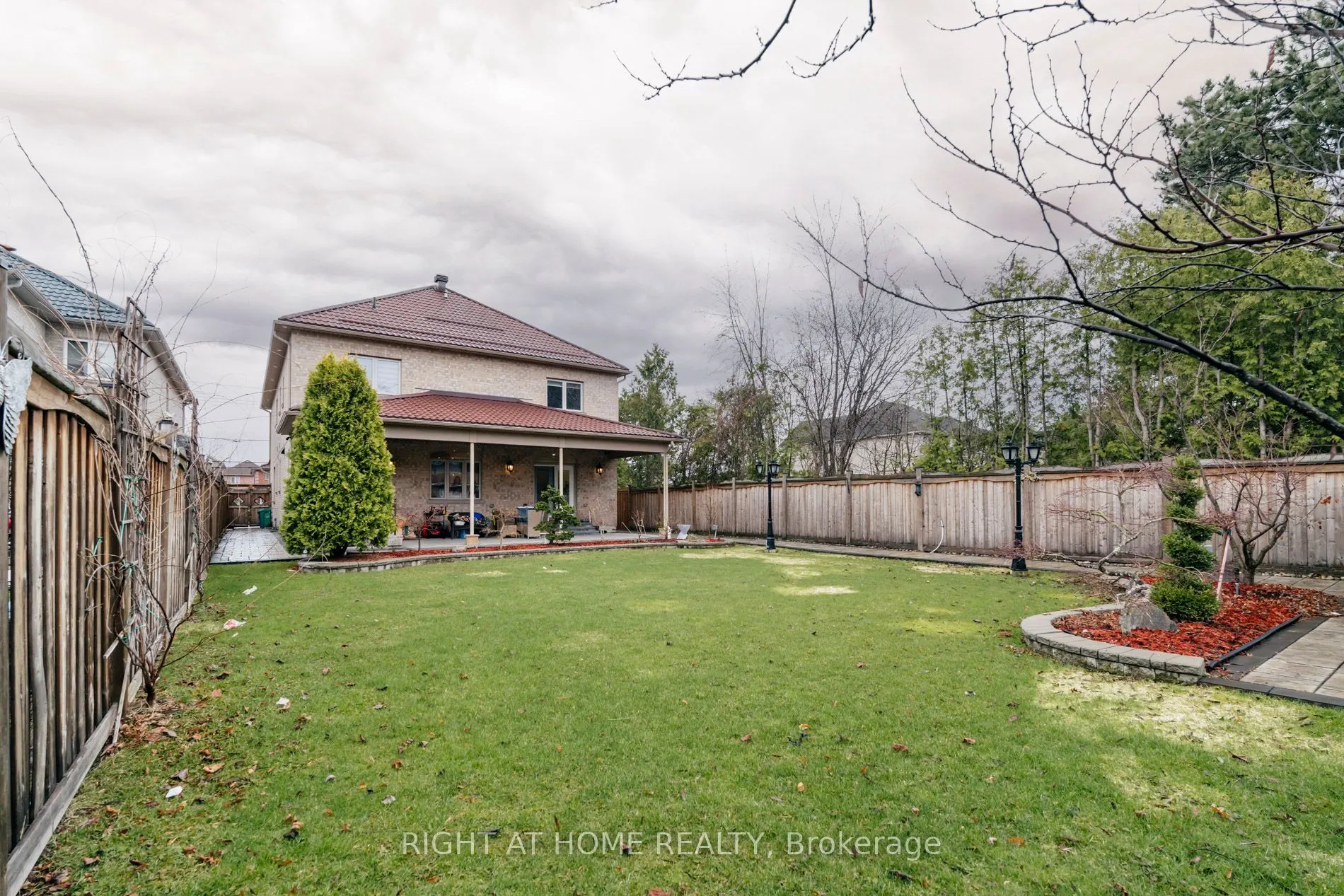 99 Fairview Road W