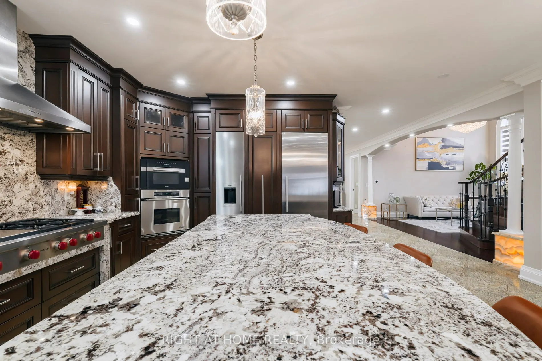99 Fairview Road W