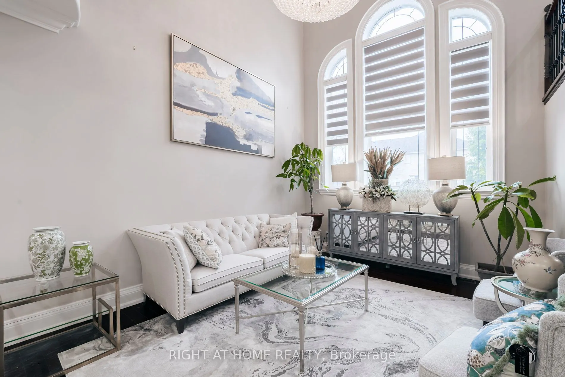 99 Fairview Road W