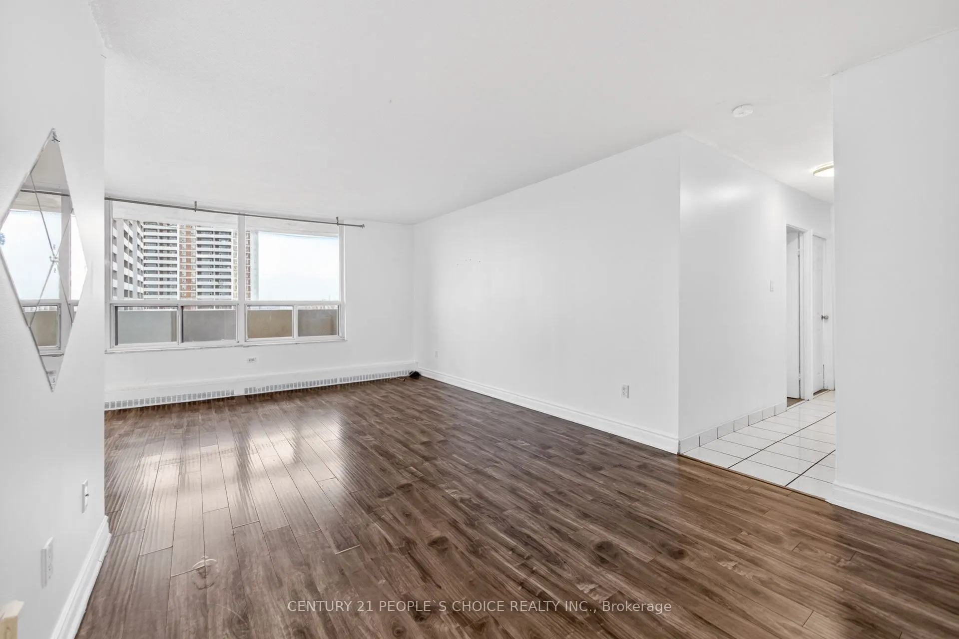 3390 Weston Road #902