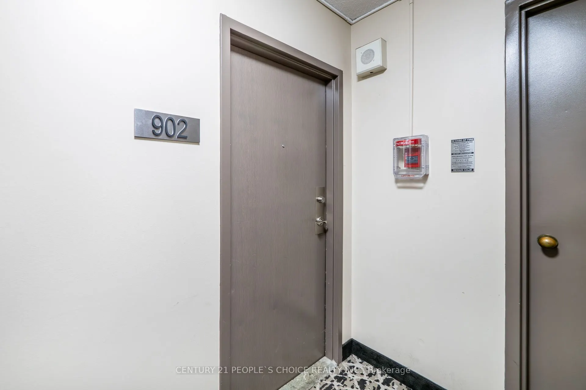 3390 Weston Road #902