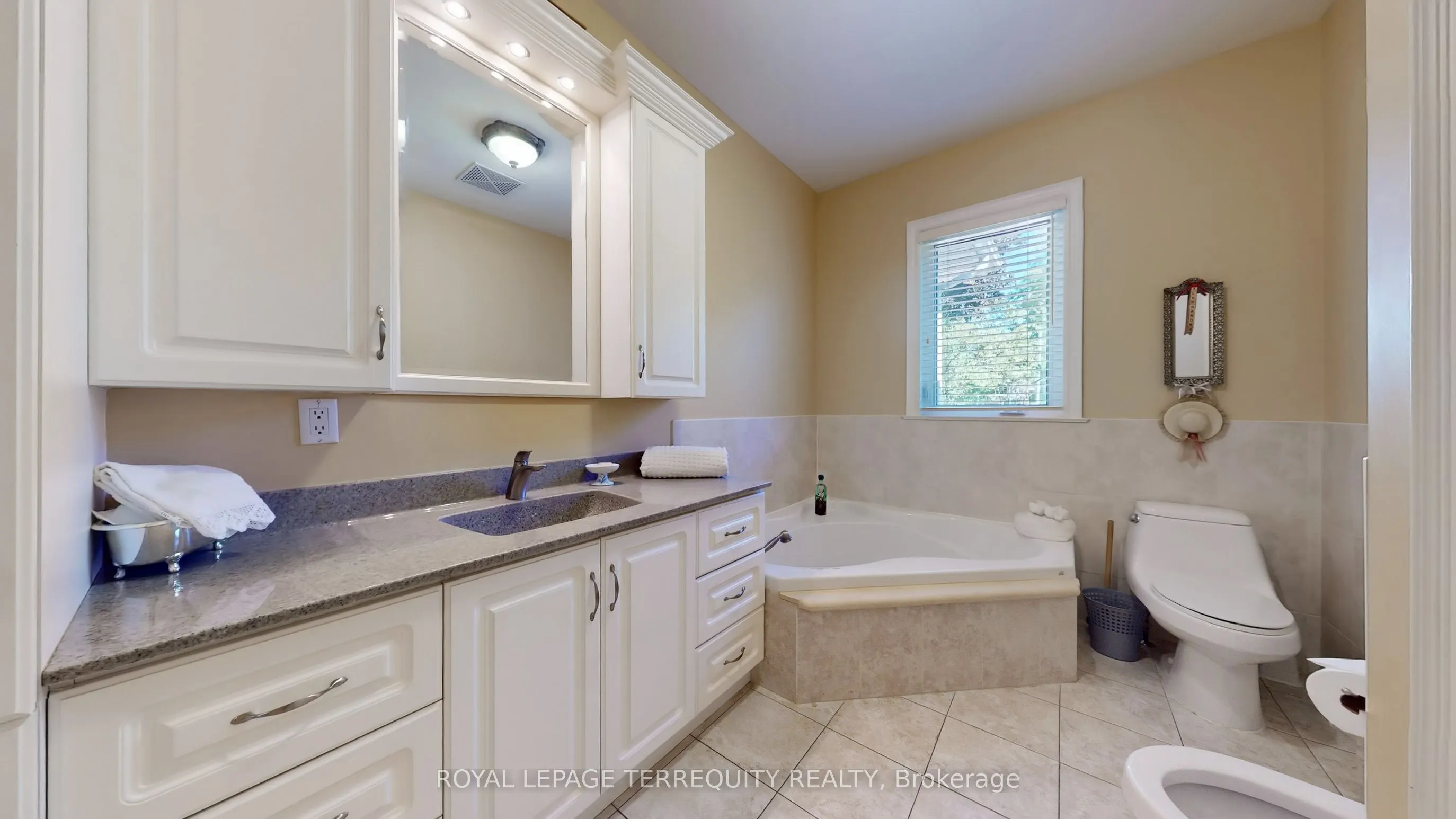 134 Hadrian Drive