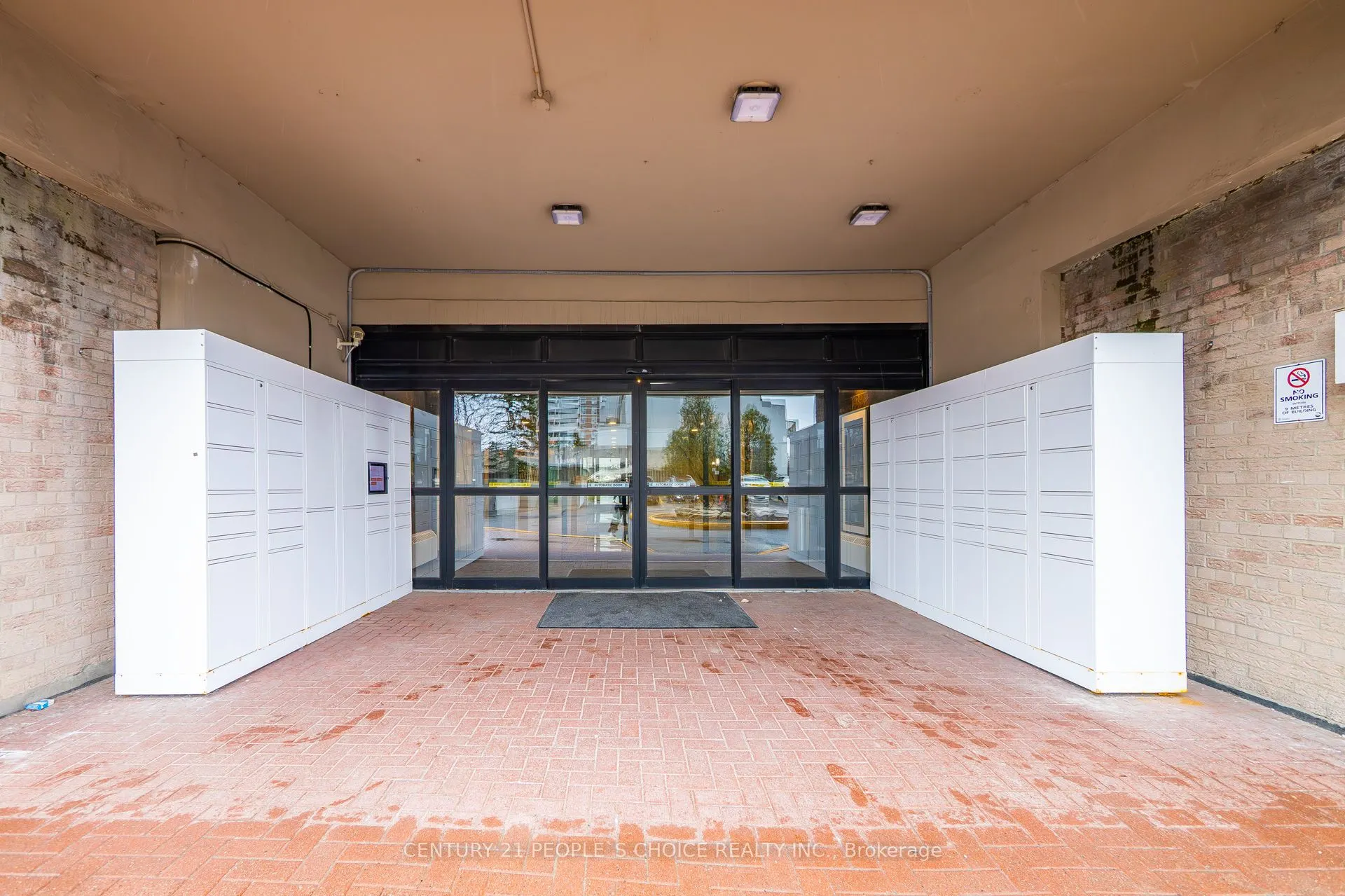 3390 Weston Road #902