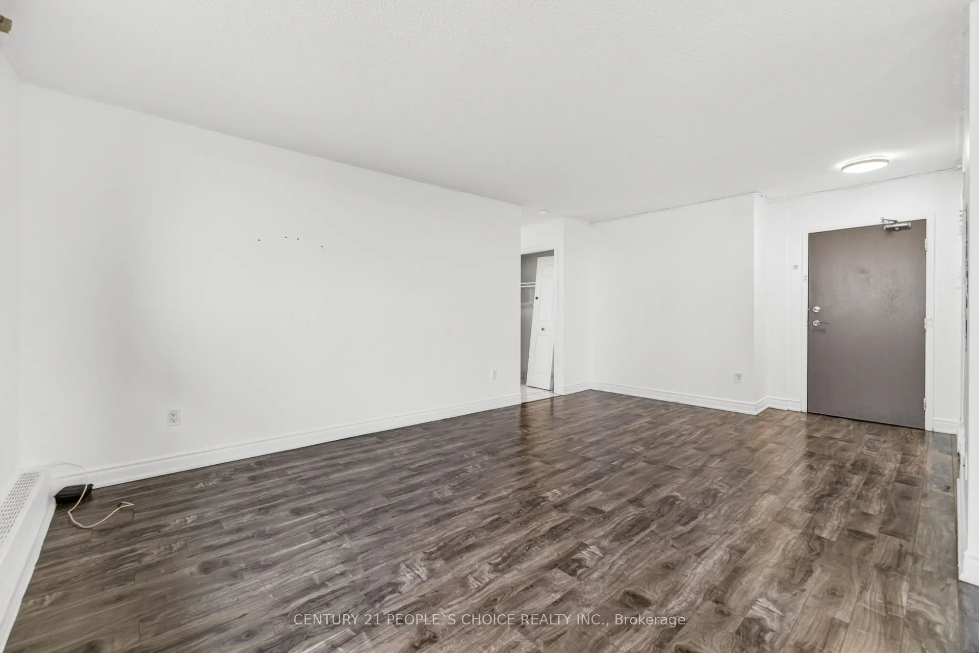 3390 Weston Road #902