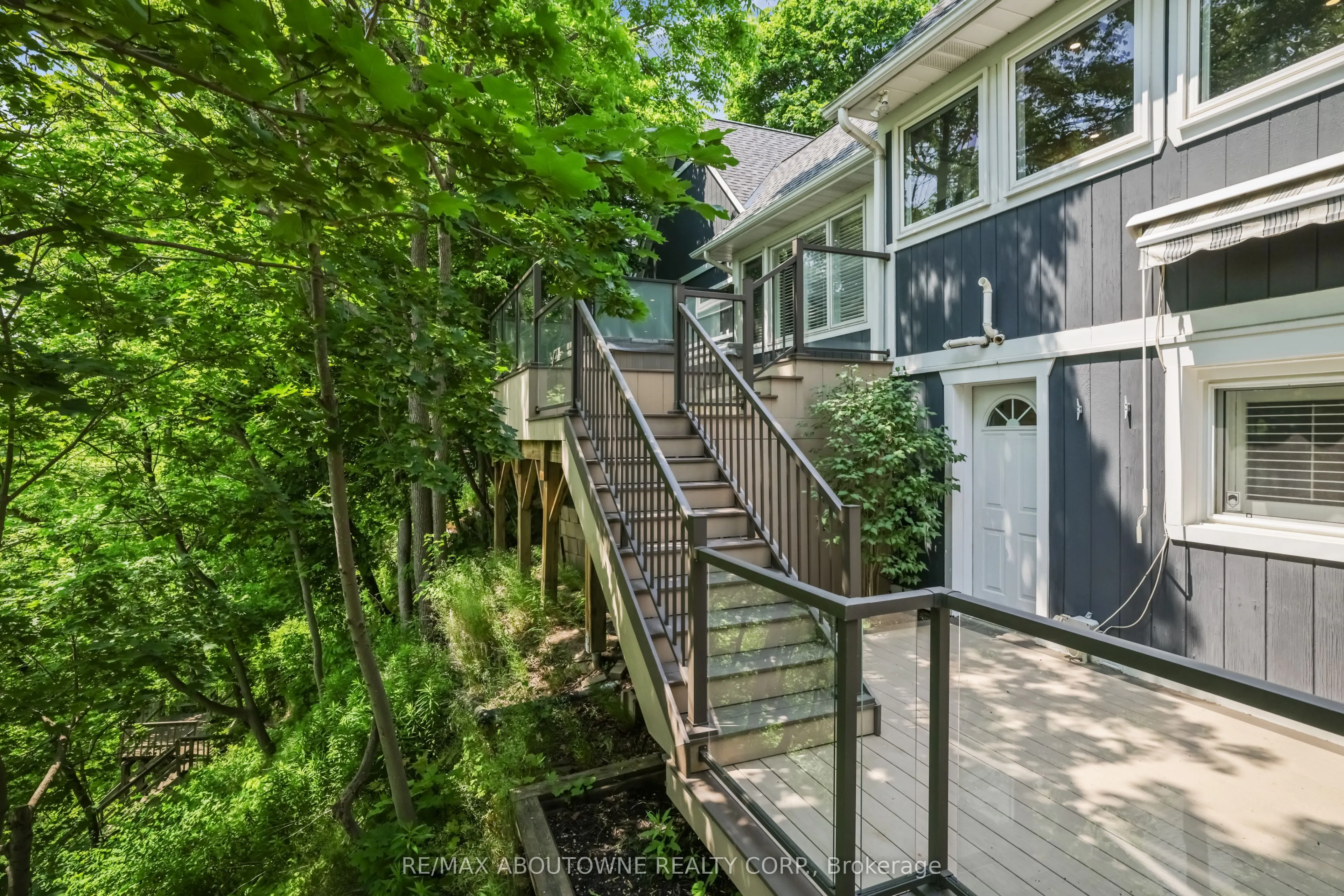 382 Trafalgar Road