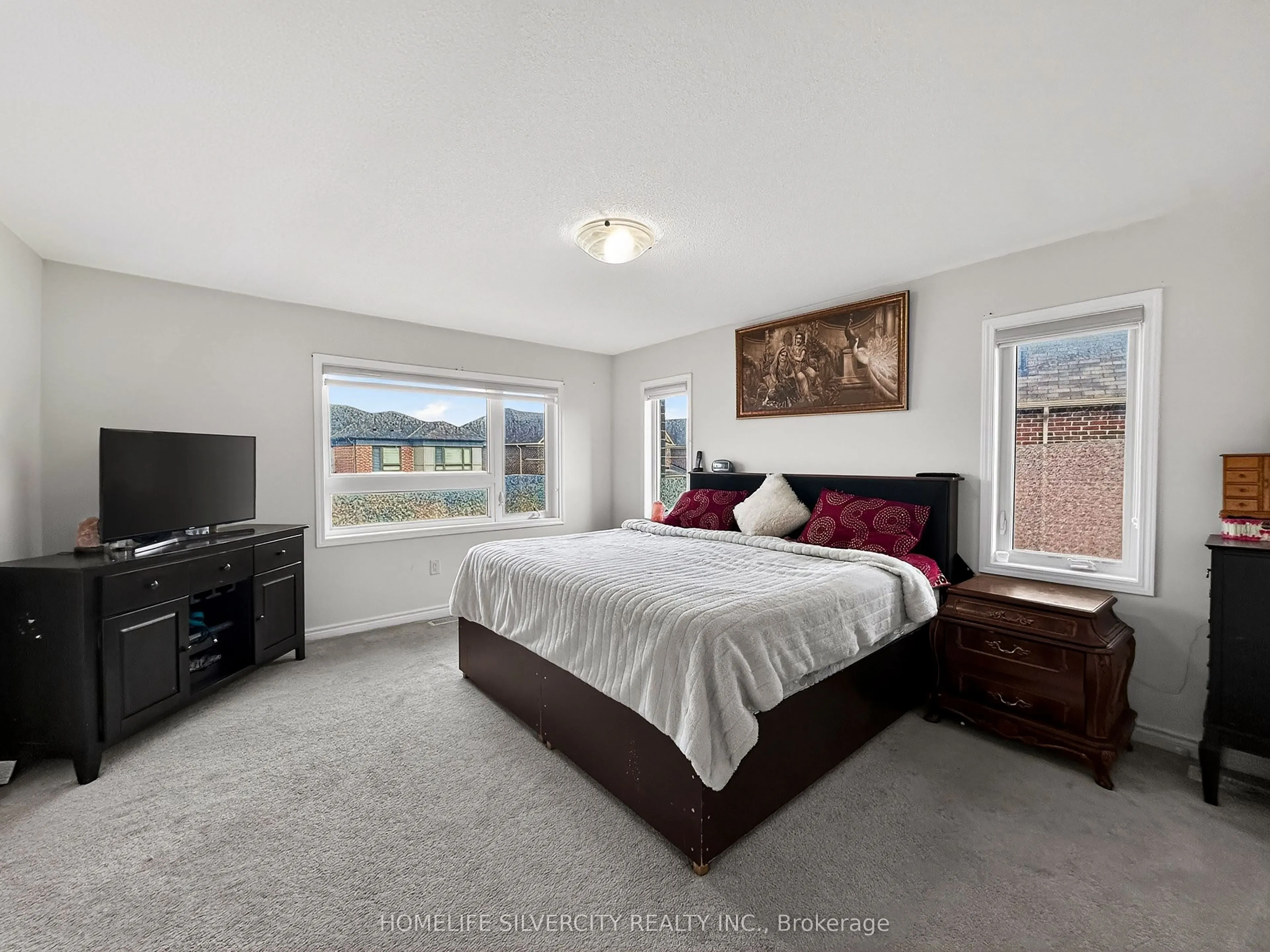 1 Boothill Drive