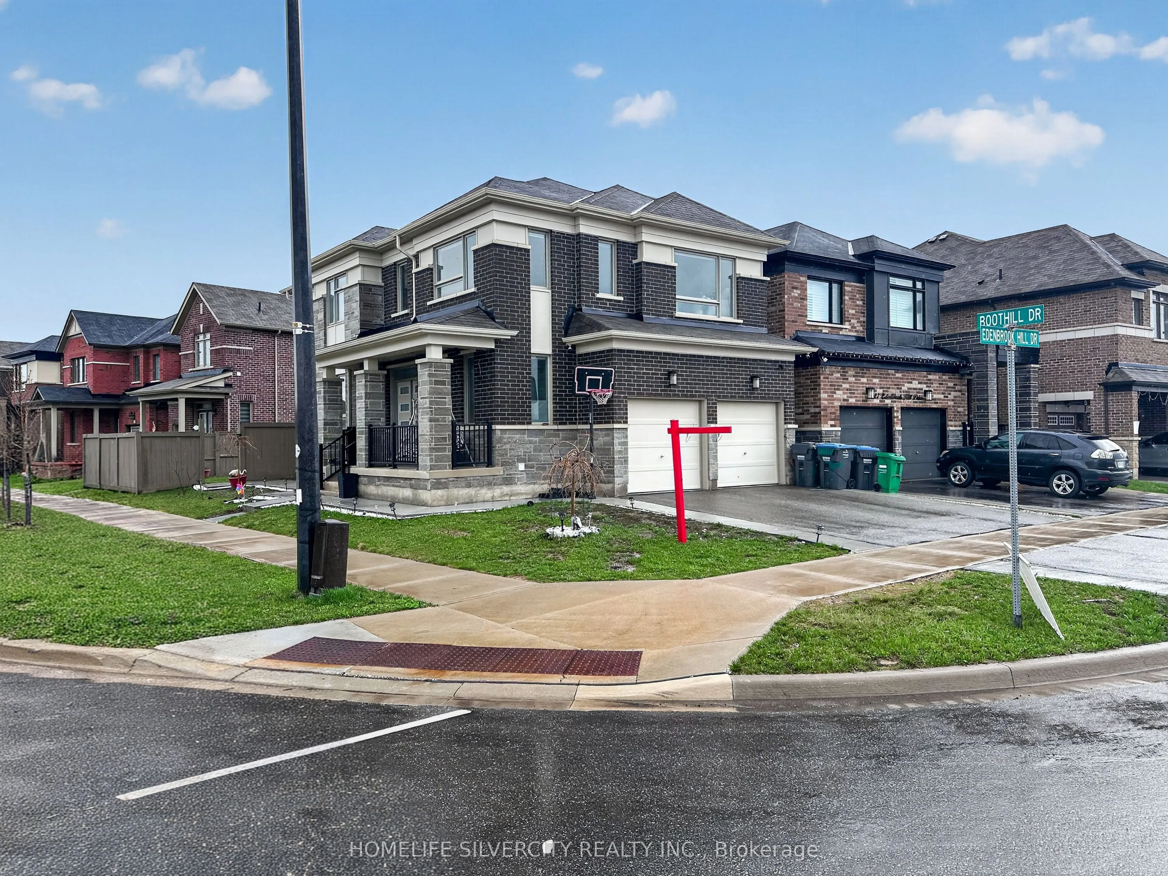 1 Boothill Drive