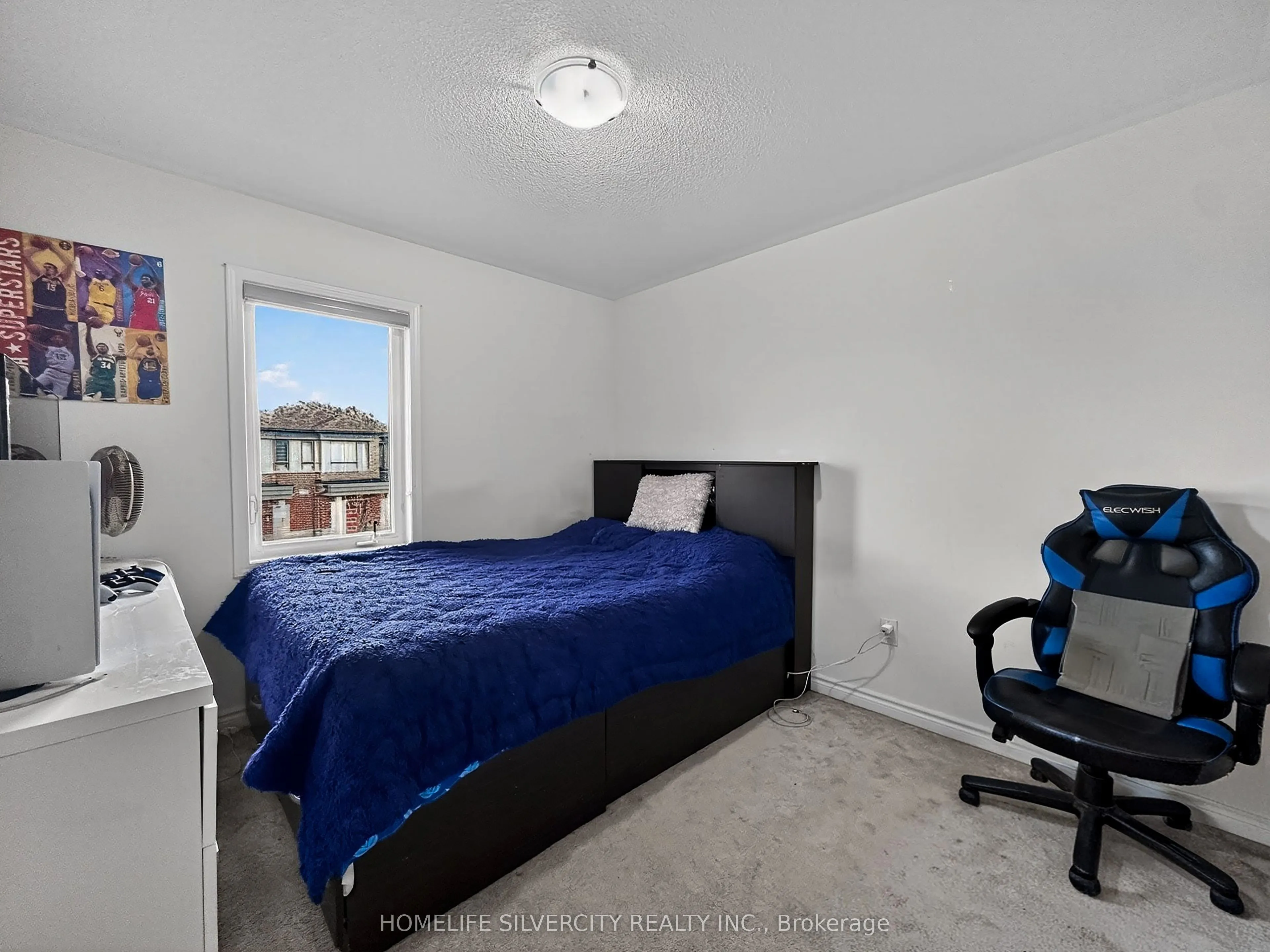 1 Boothill Drive