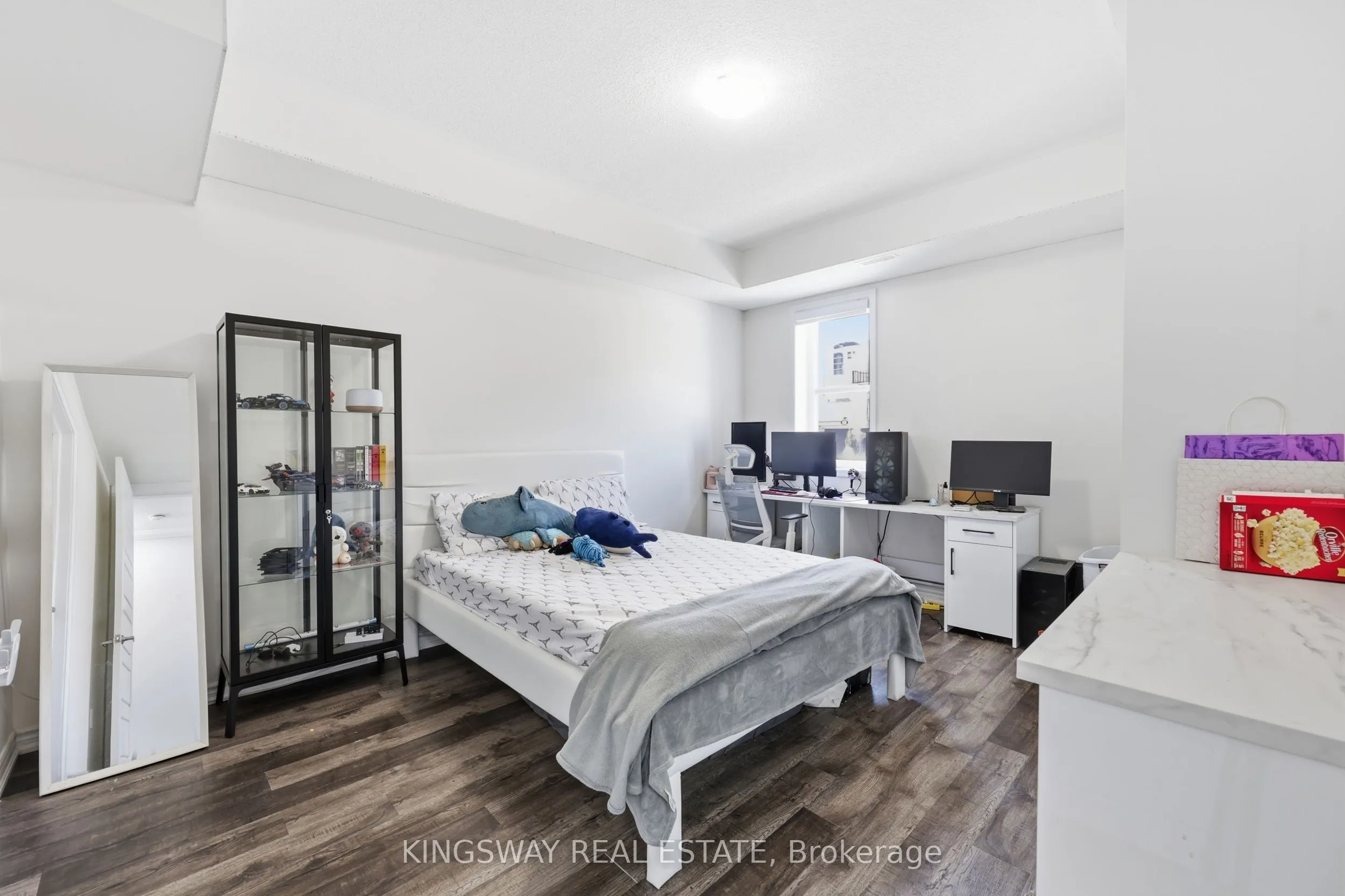 975 WHITLOCK Avenue #20