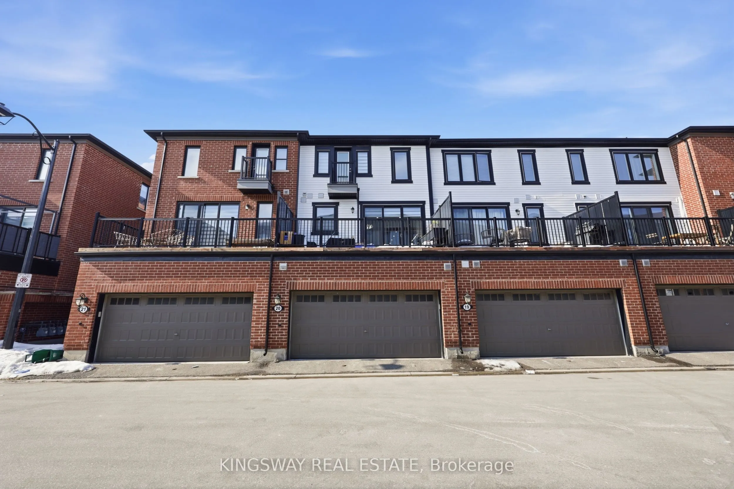 975 WHITLOCK Avenue #20