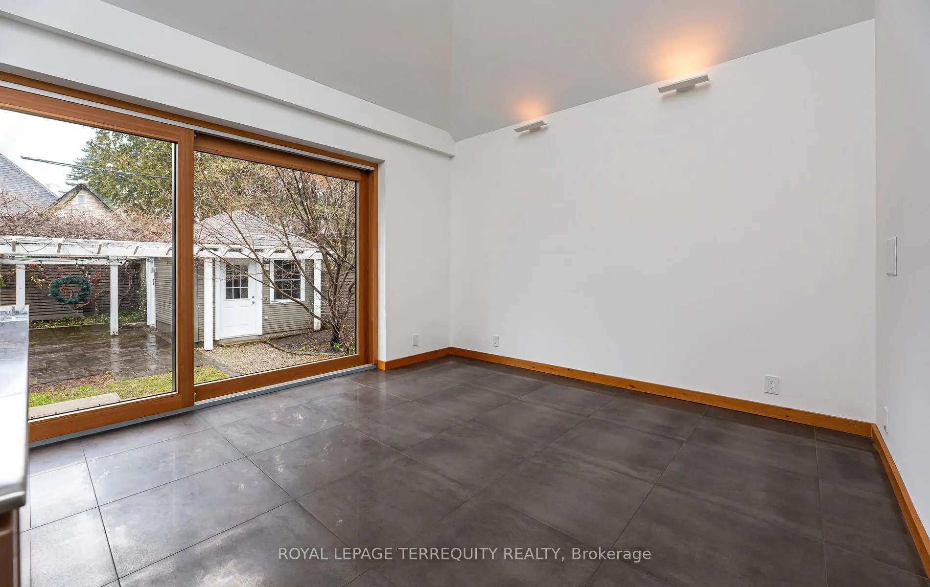 16 Sunnybrook Road