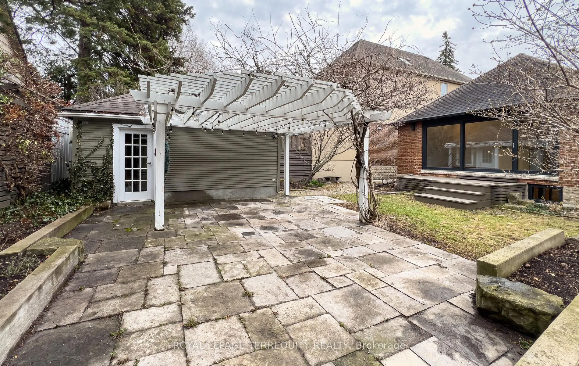 16 Sunnybrook Road