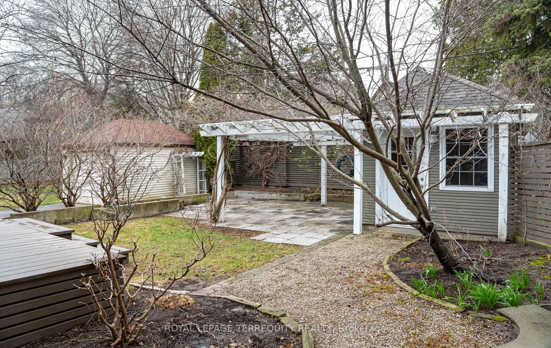 16 Sunnybrook Road
