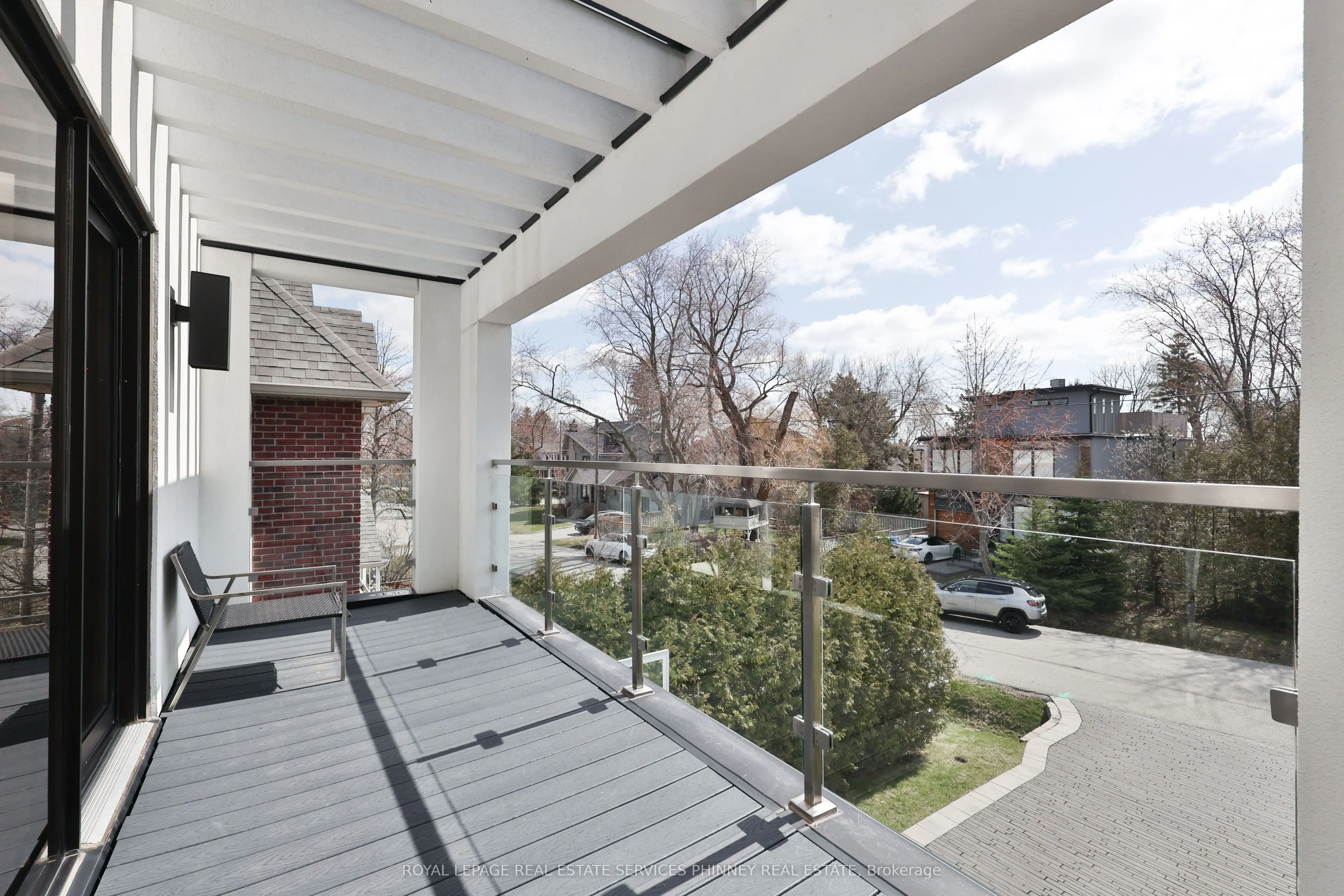 647 Montbeck Crescent