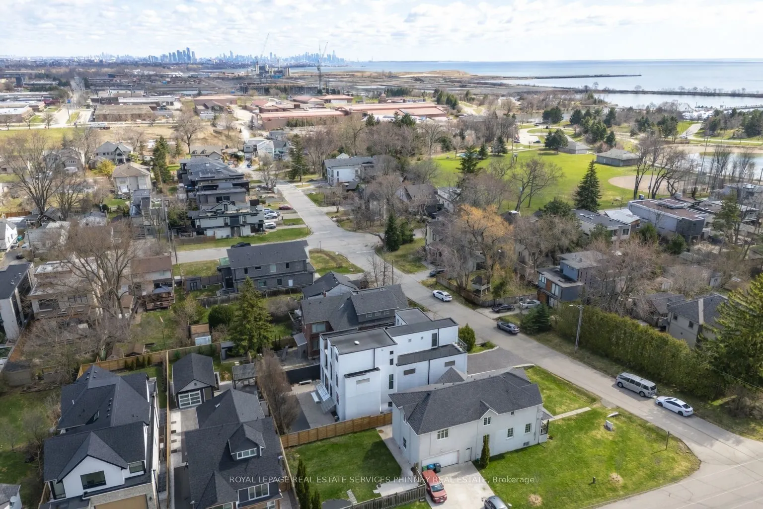 647 Montbeck Crescent