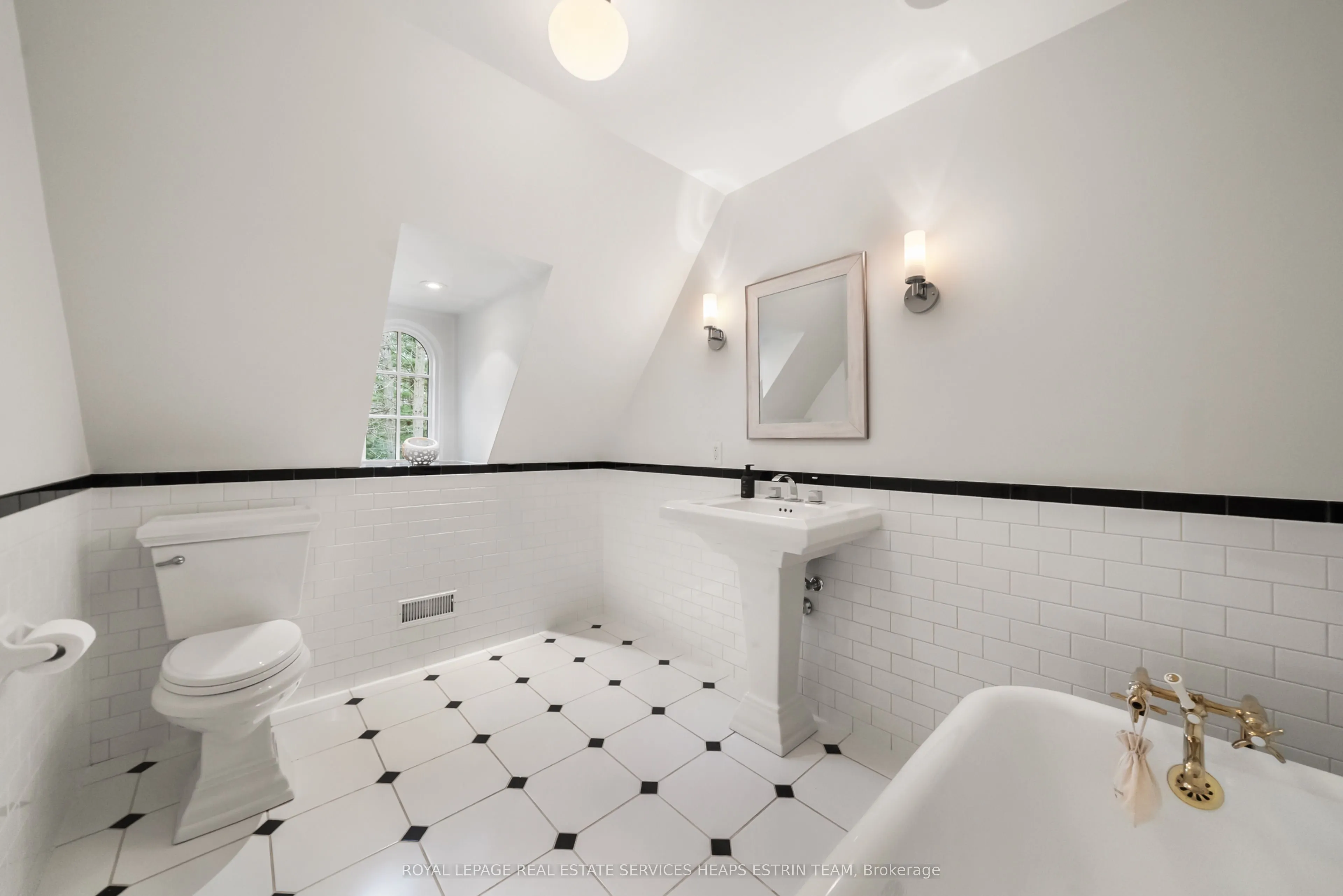 1554 Birchwood Drive