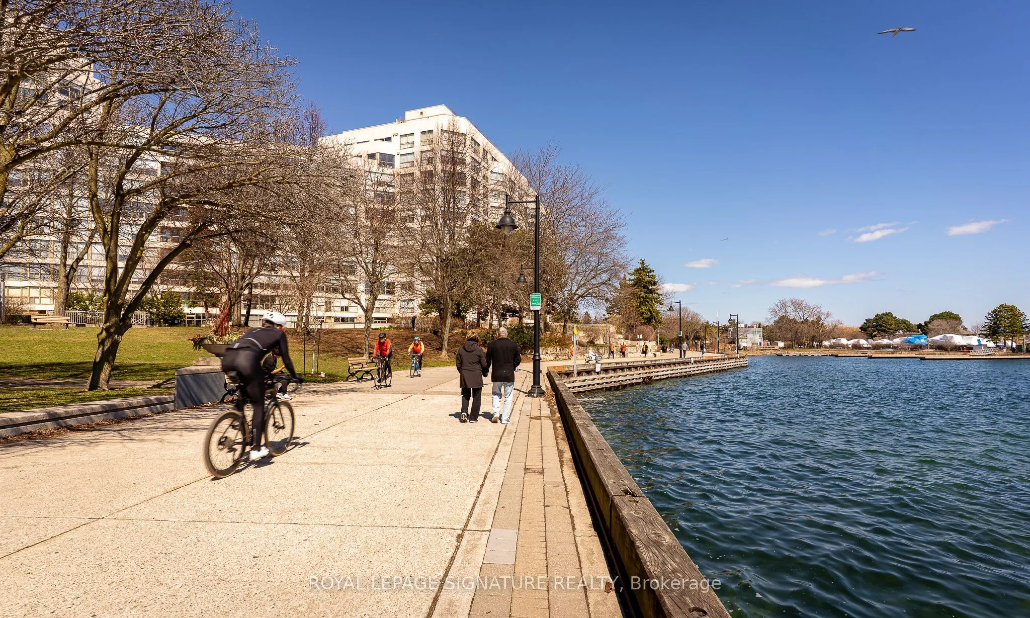2285 Lake Shore Boulevard W #703